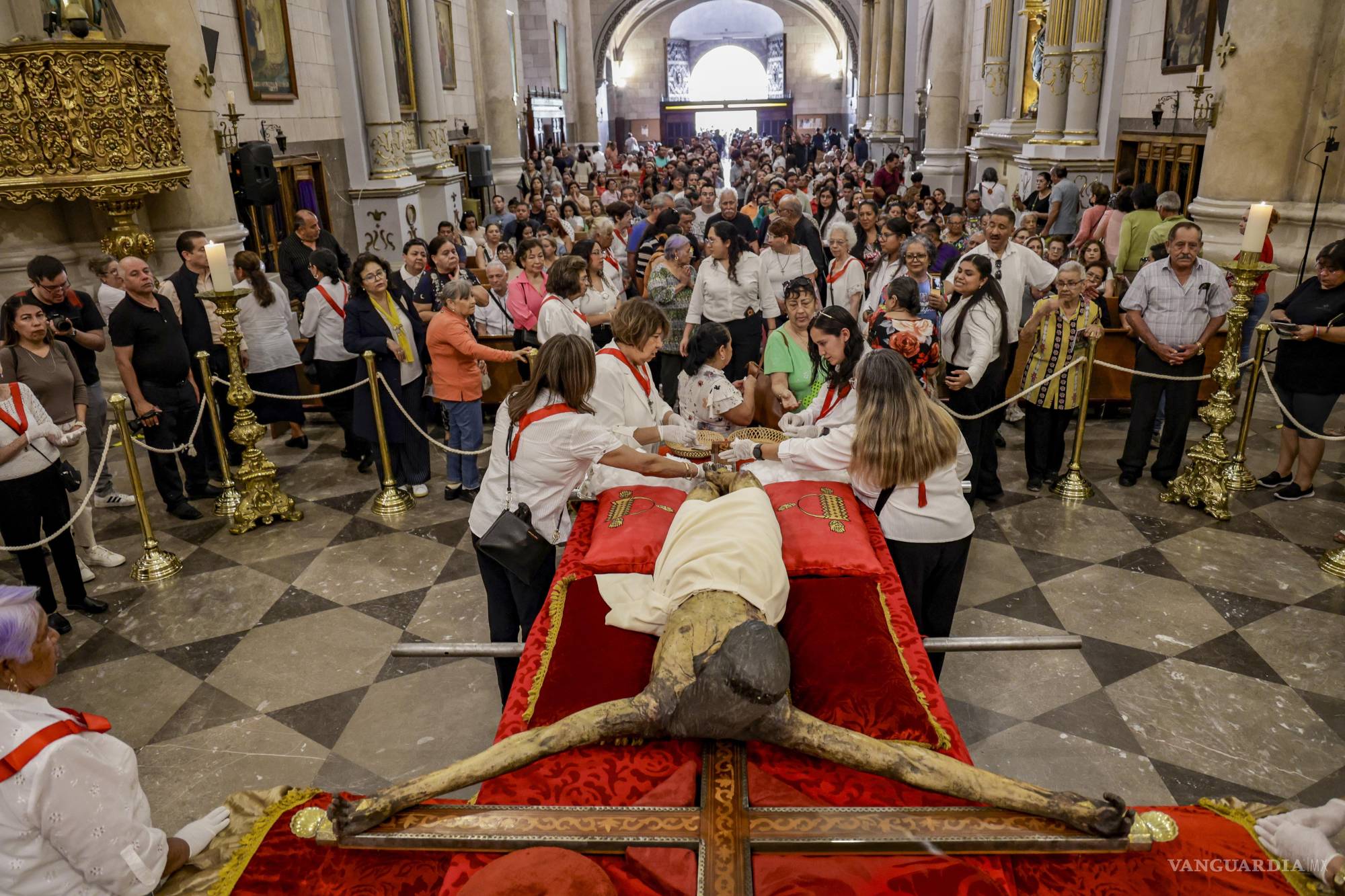 $!Devotos participaron en ceremonias religiosas para honrar al patrono por adopción de la ciudad.