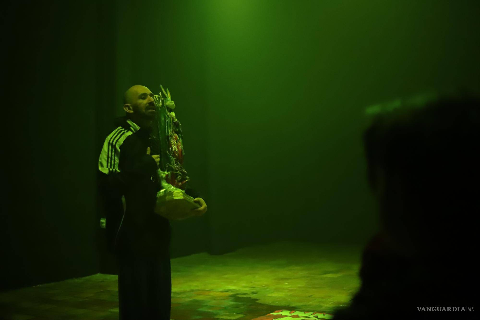 $!Kassandra, no estás loca: Una tragedia griega llegó a Saltillo, trayendo el mensaje de los marginados