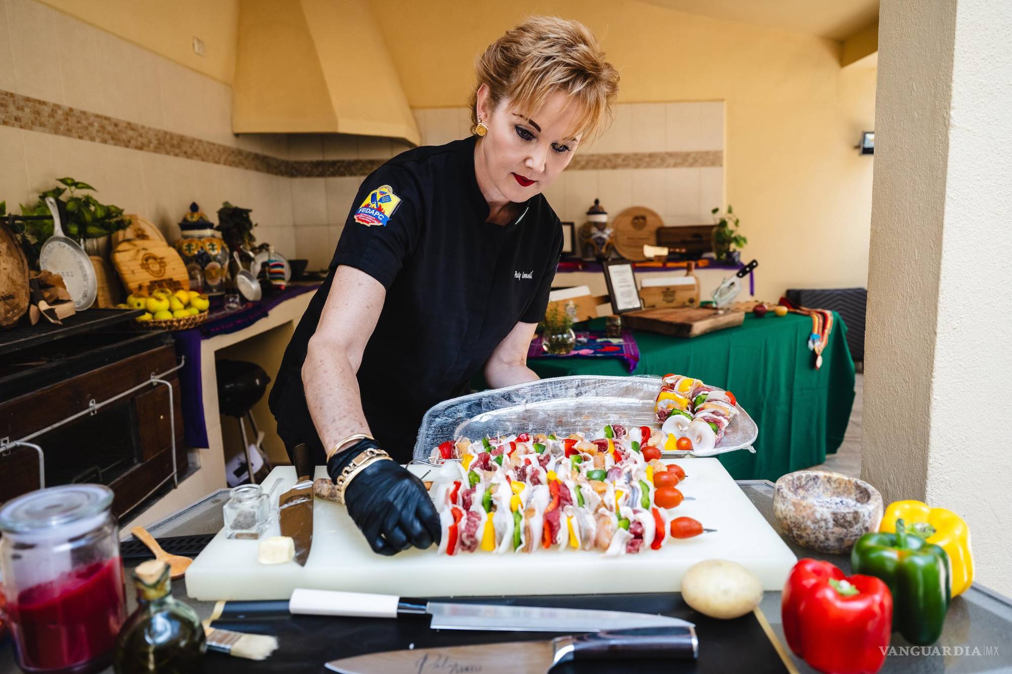 Patricia Lomelí: del aula a la parrilla, una maestra del fuego