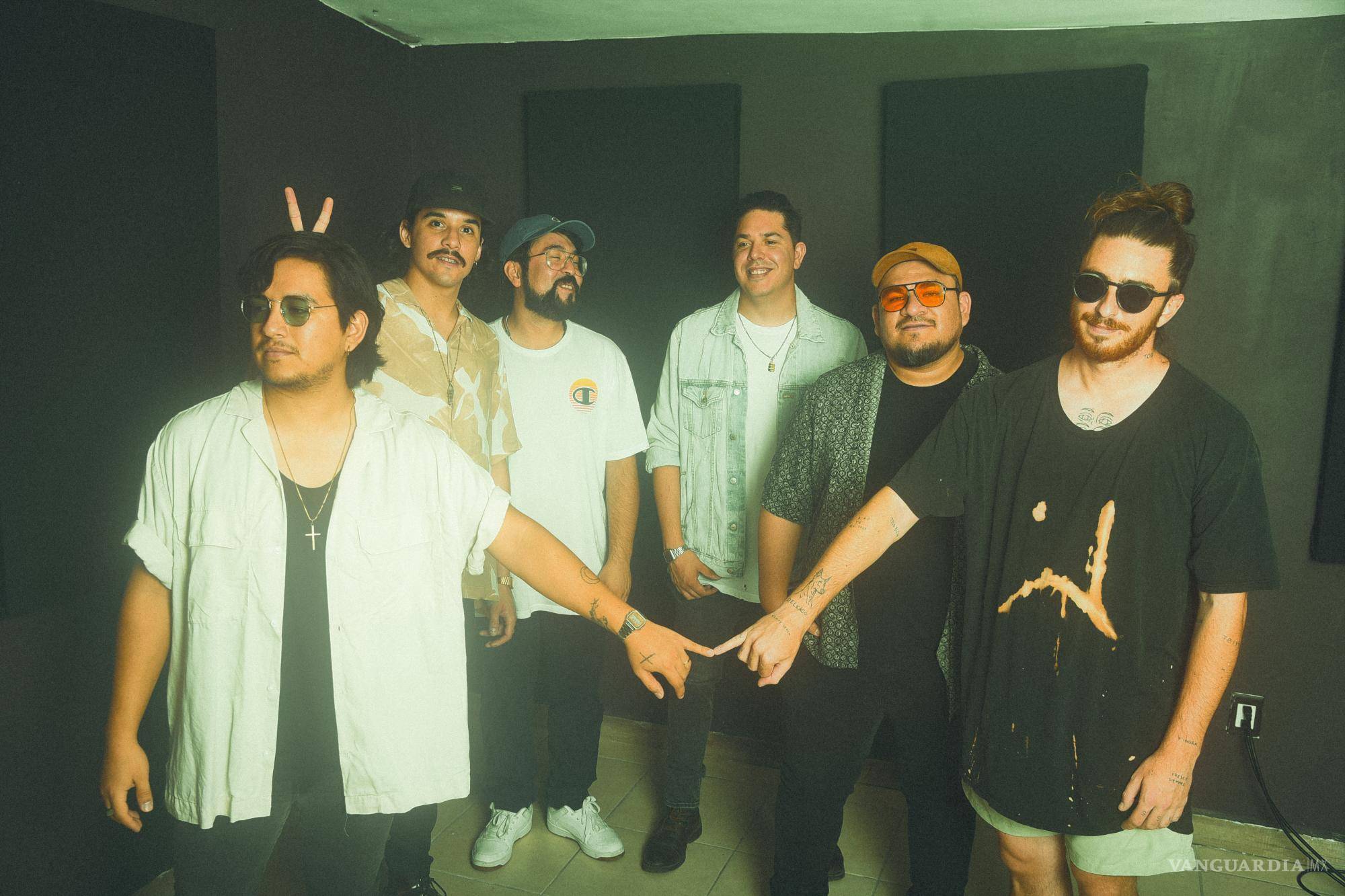 $!La banda tiene una canción llamada ‘Leña’ con Mauricio Sánchez, vocalista de Los Claxons.