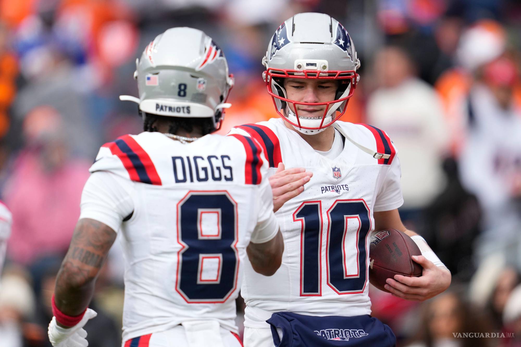 $!Stefon Diggs encabezó el cuerpo de receptores de Patriots de Nueva Inglaterra y devolvió el juego aéreo a nivel top en 2025.