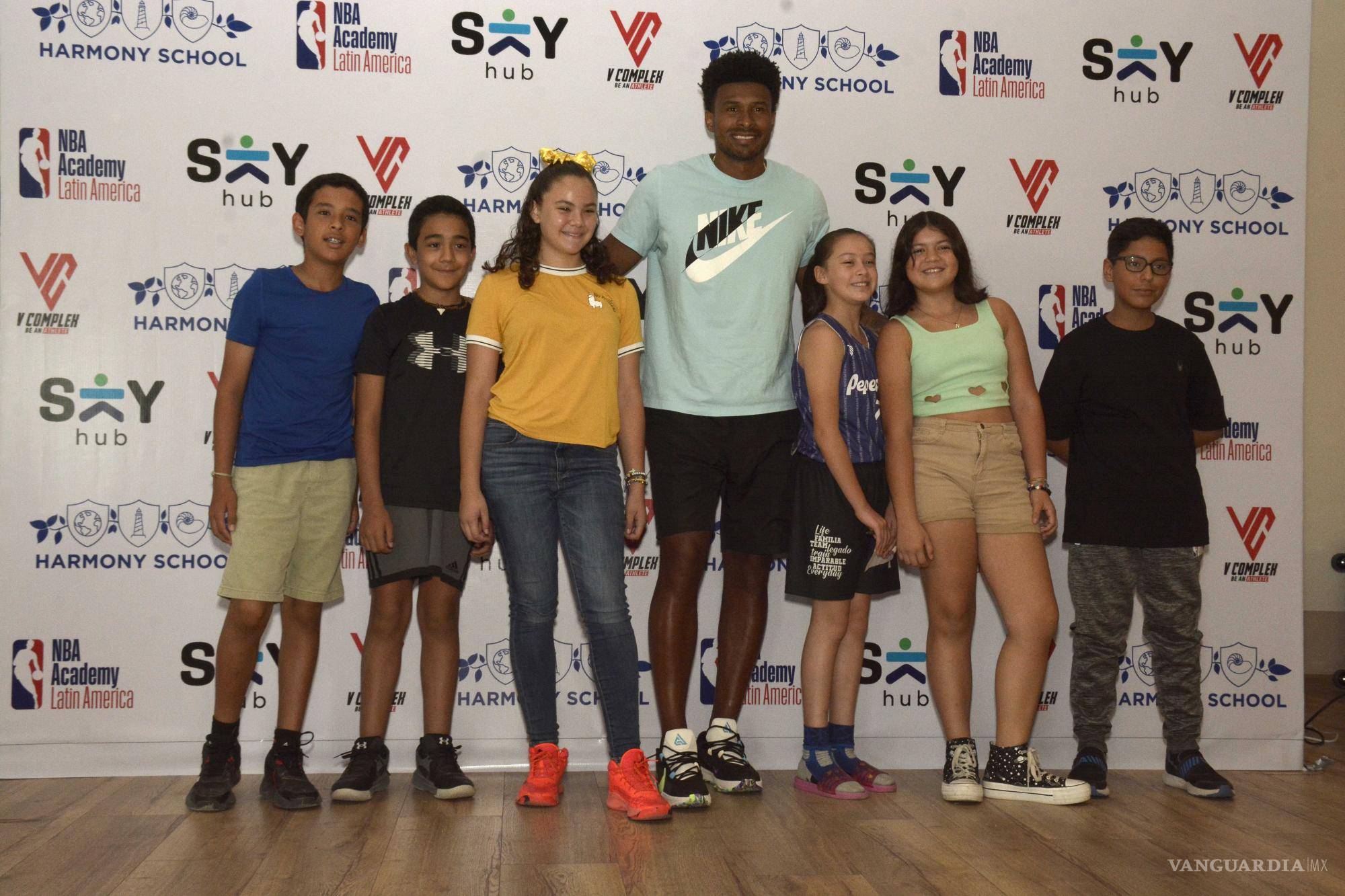 Leandro Barbosa, campeón de la NBA en 2015 convive e inspira a estudiantes en Saltillo