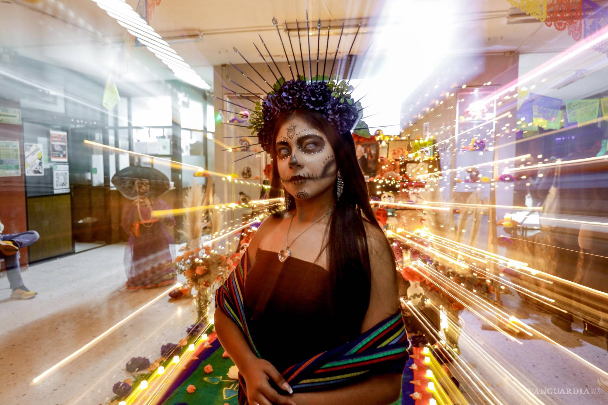 $!Inauguración del Altar de Muertos del IDEA en honor a la artista Mercedes Murguía, una de las tradiciones mexicanas con mayor arraigo y penetración en últimos años.