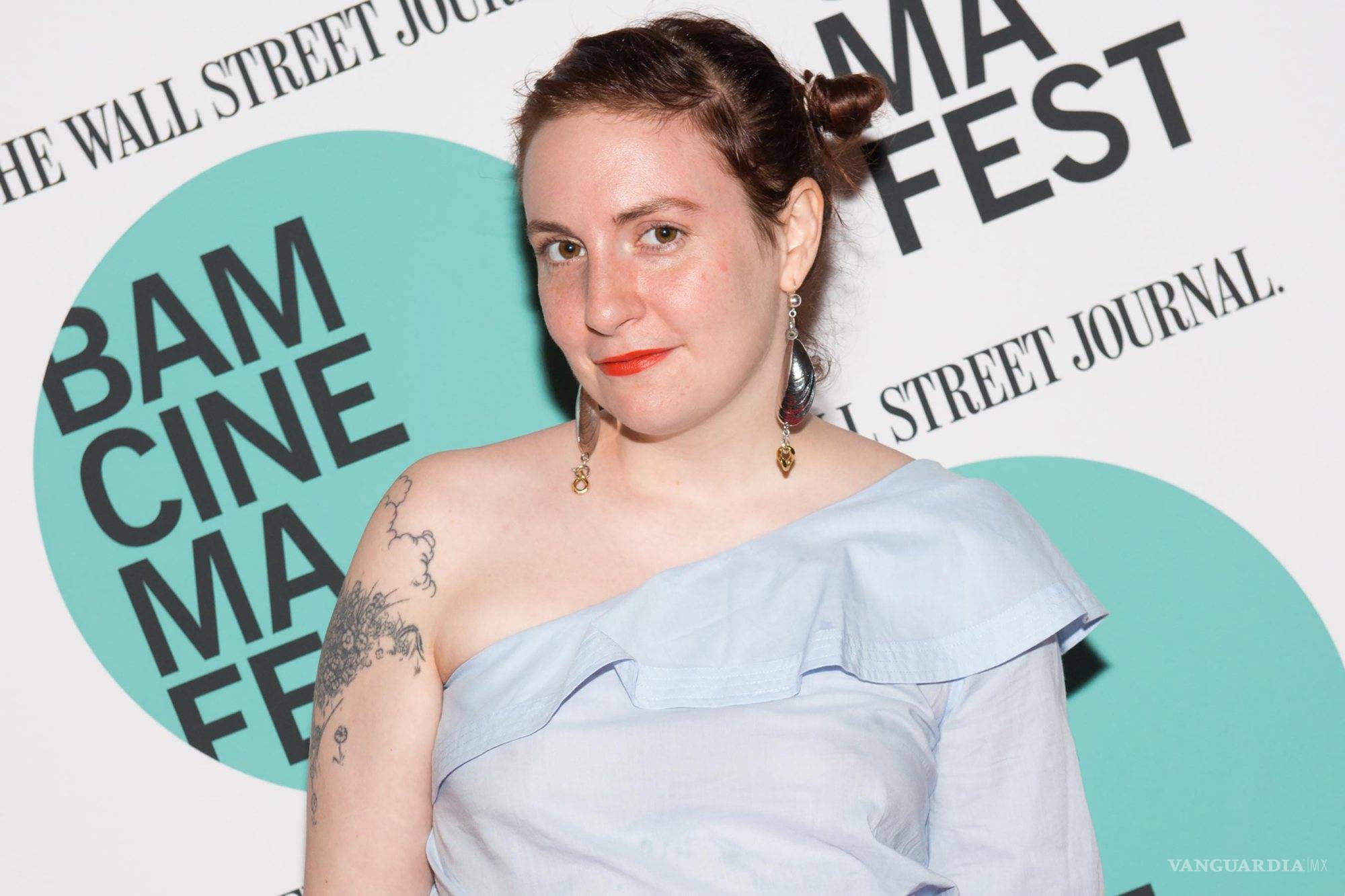 Lena Dunham acusa a refugio animal de haber abusado a su perro