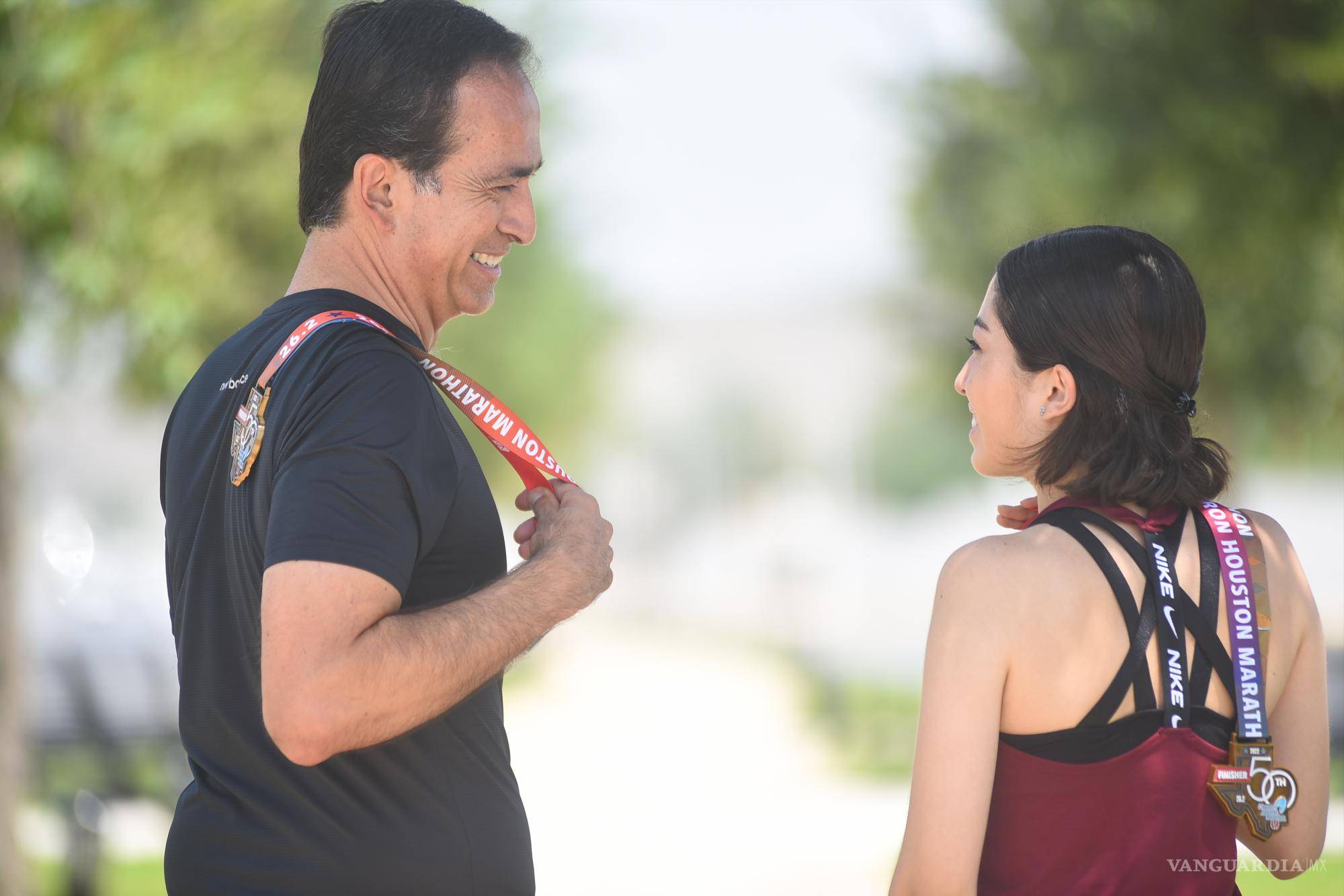 $!Juntos corrieron el maratón de Houston.