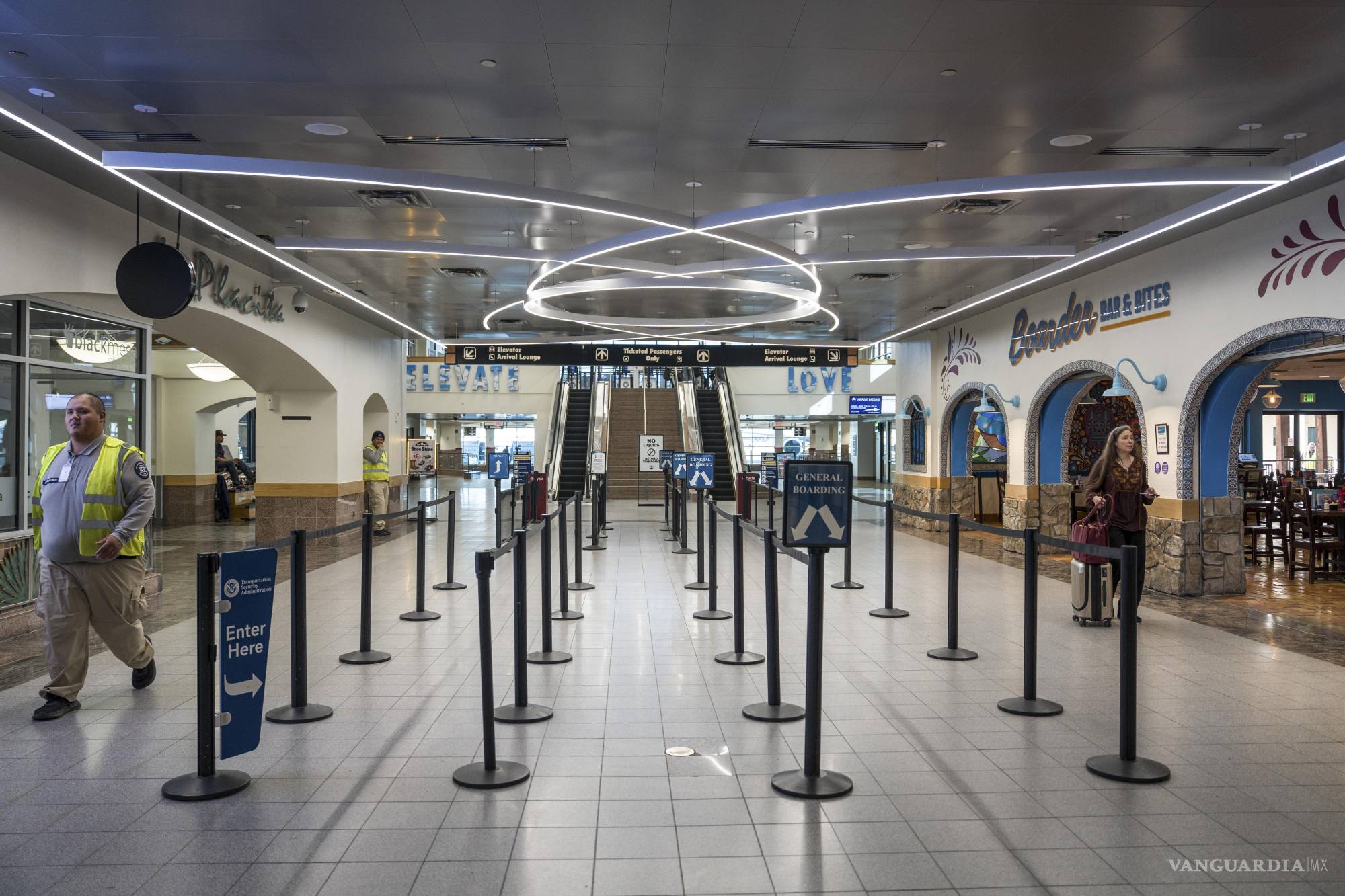 Dentro de la debacle que llevó al cierre del espacio aéreo de El Paso