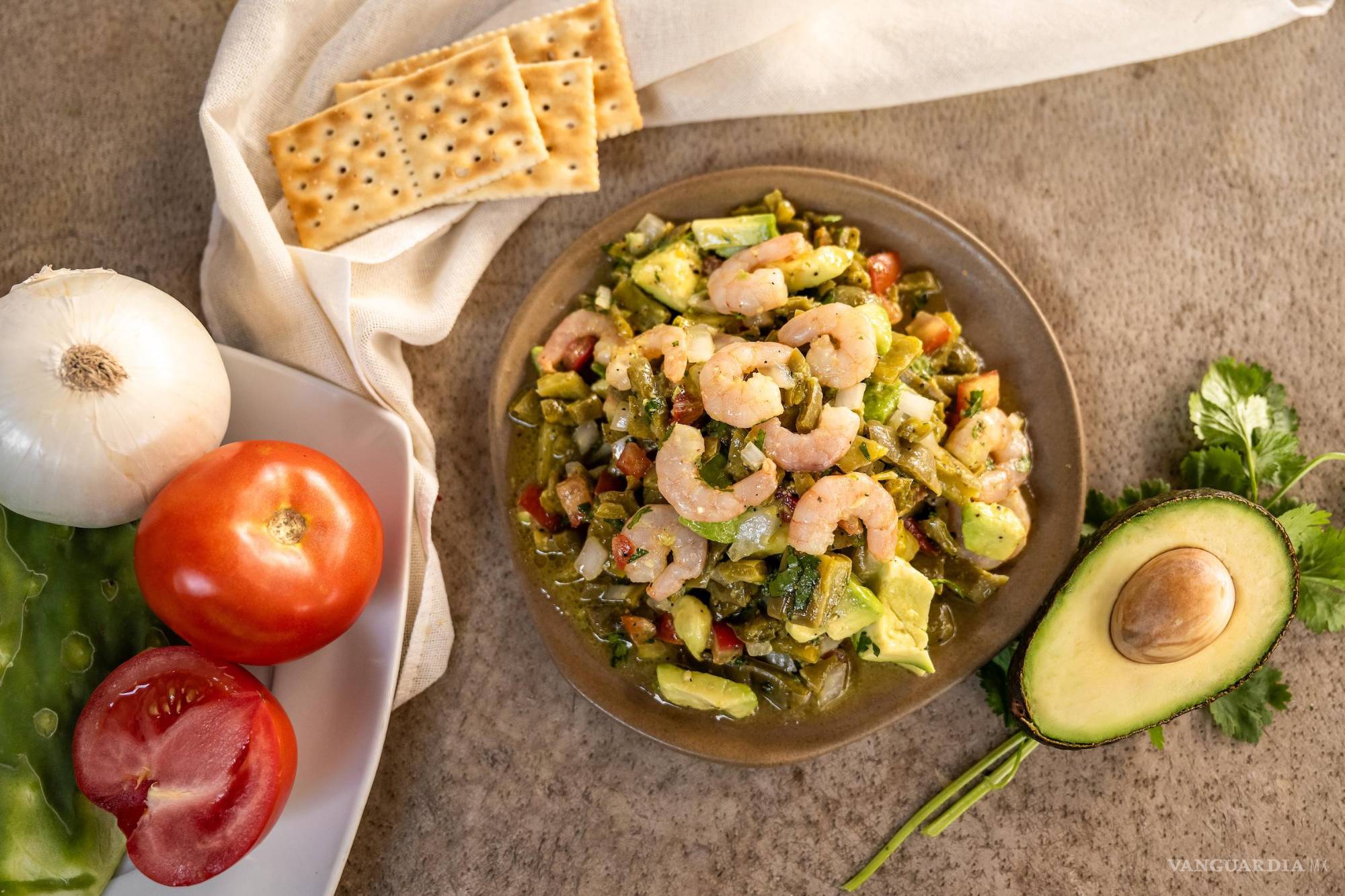 $!El camarón puede reemplazarse con queso panela.