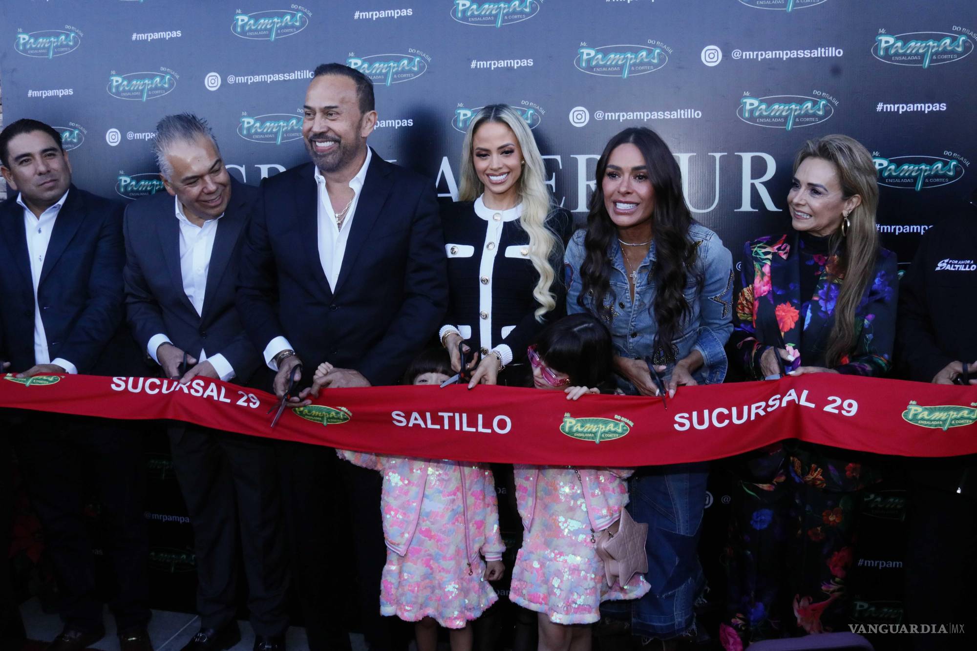 $!Inaugura Galilea Montijo restaurante en Saltillo.