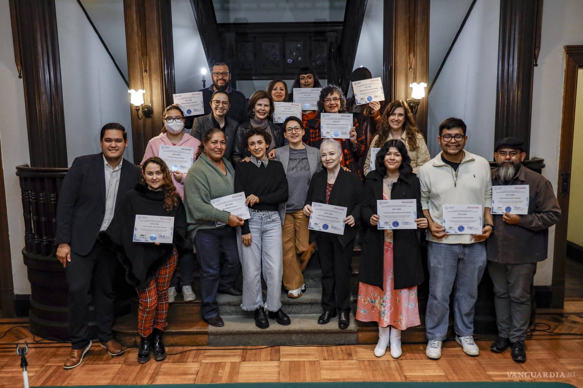 Acuden a un ‘encuentro’ con las escritoras de los ‘márgenes’: Concluyen diplomado literario en Saltillo