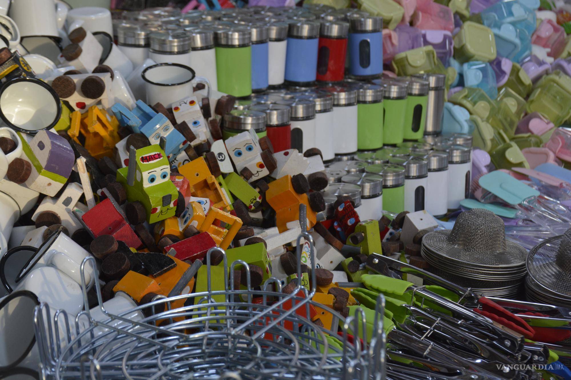 $!Los trastecitos de miniatura han sido muy populares en la feria.