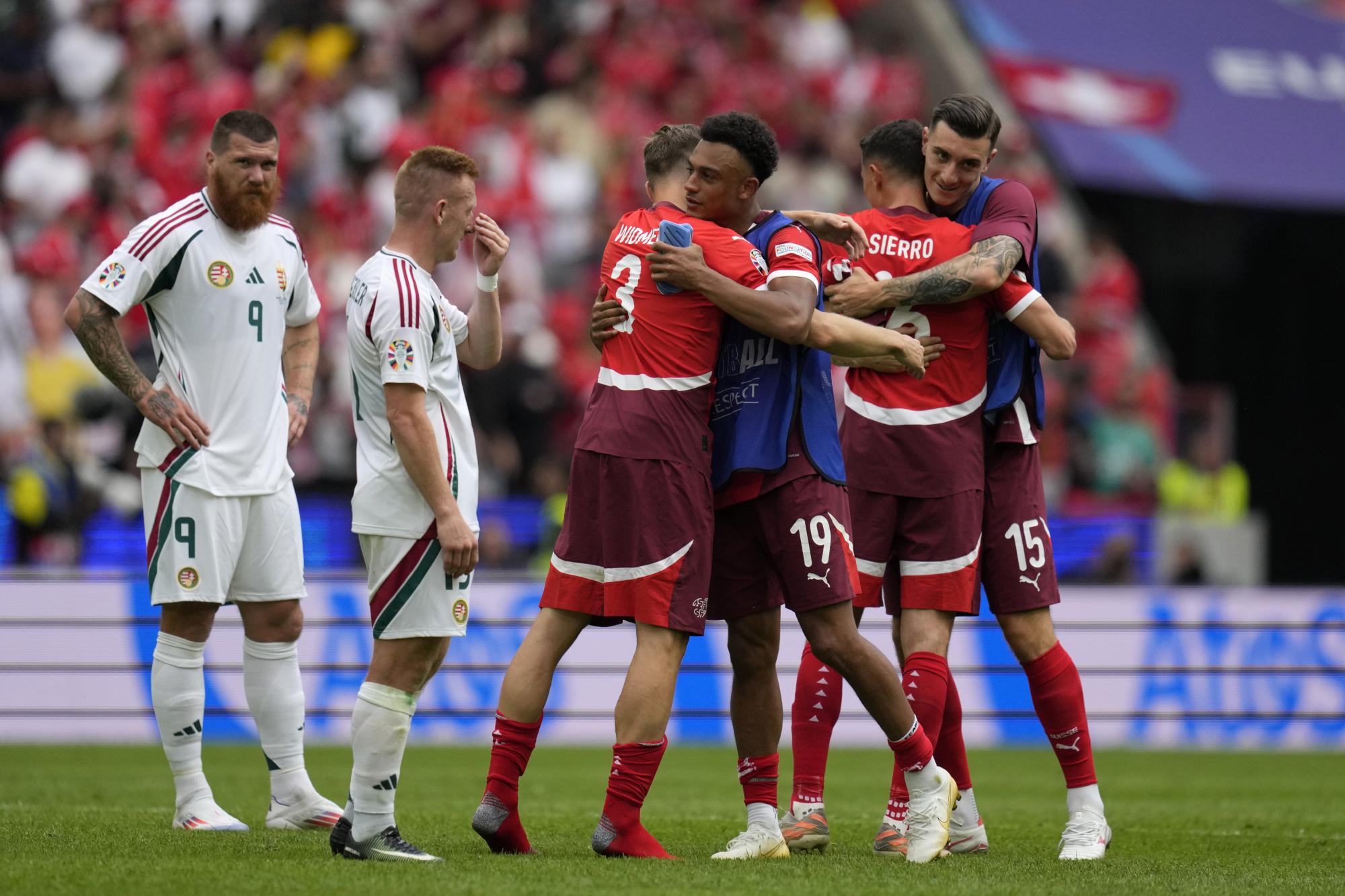 $!Suiza es segunda en el Grupo A después de que la nación anfitriona Alemania venciera a Escocia 5-1 el viernes en el primer partido del torneo.