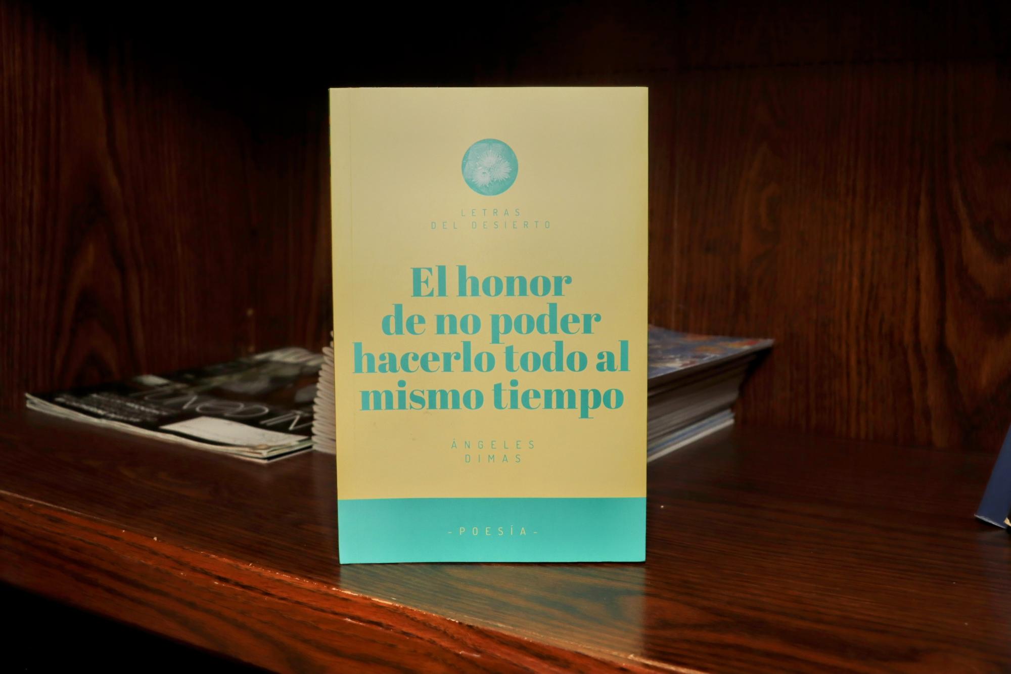 $!Ángeles Dimas regresa a la poesía con un libro que reúne ciencia y literatura