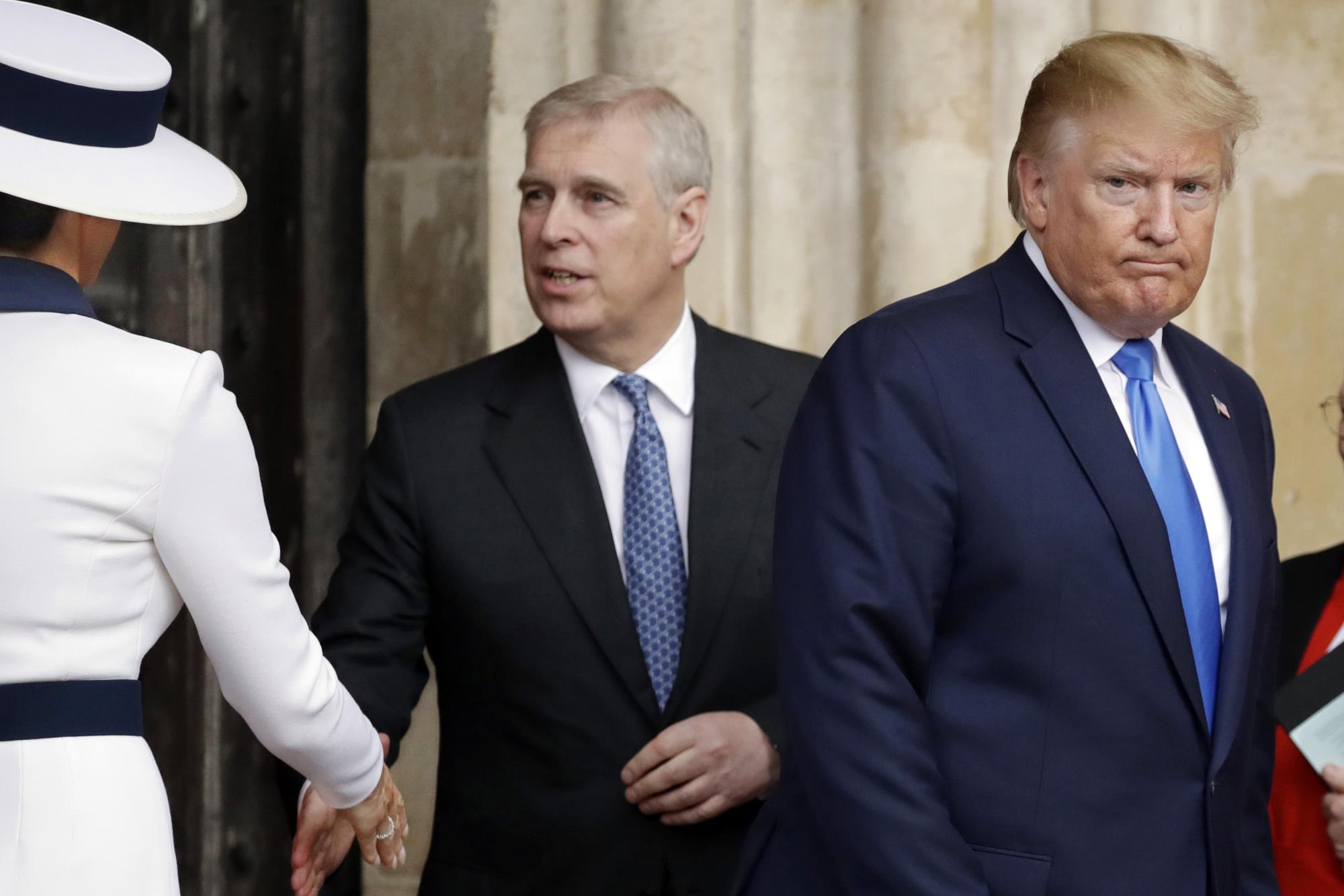 $!El príncipe Andrés (izquierda) y Donald Trump (derecha) aparecen como personajes cercanos a Epstein; en el caso del británico sí es señalado por abusar de una mujer.