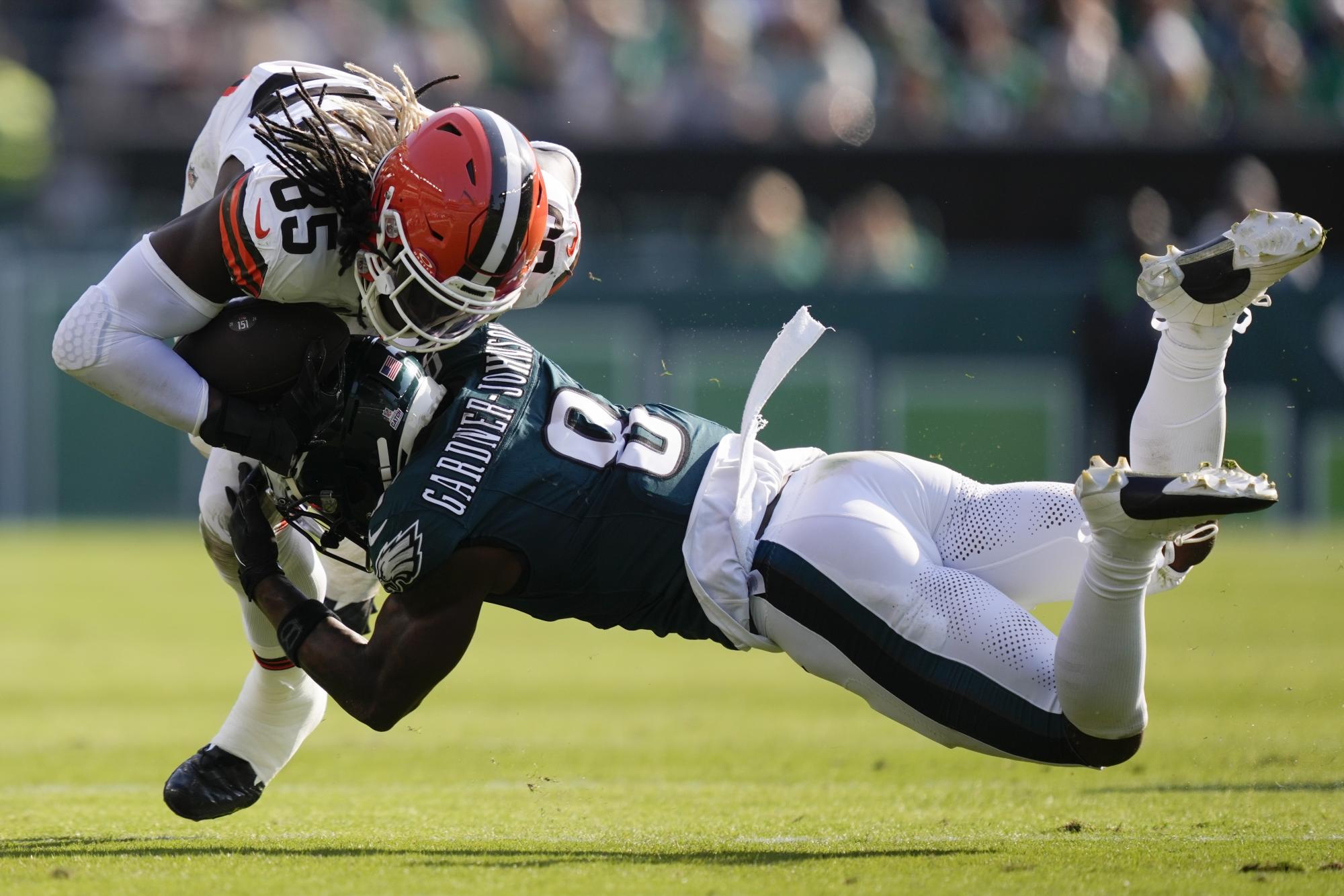 $!David Njoku, con la salida de Amari Cooper, será clave en la ofensiva aérea de los Browns.