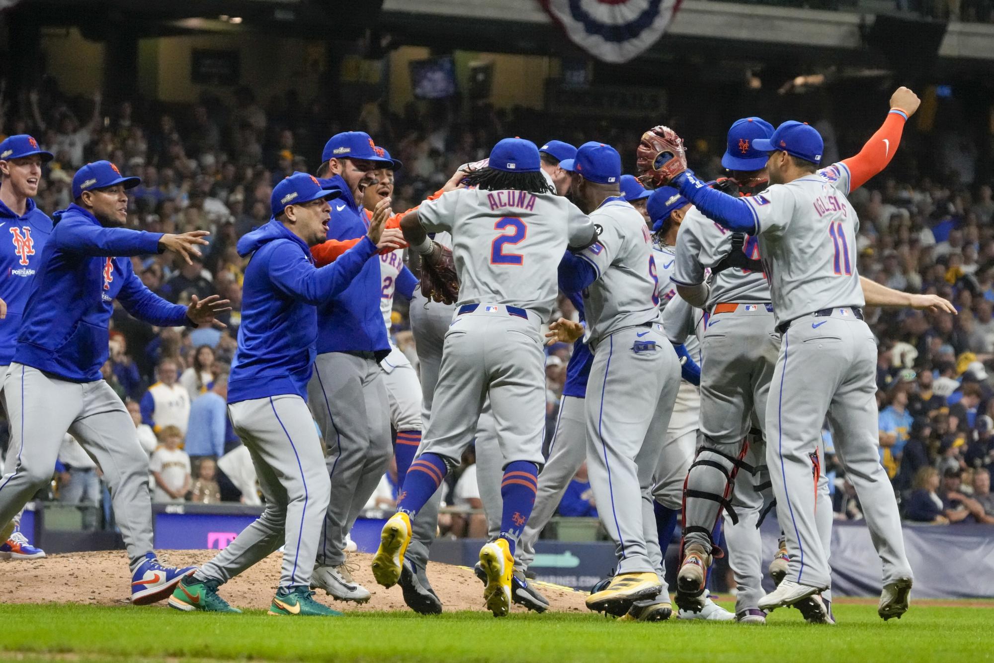 $!La postemporada de la MLB ha comenzado con las Series Divisionales, donde 12 equipos de la Liga Americana y Nacional luchan por el título de la Serie Mundial.