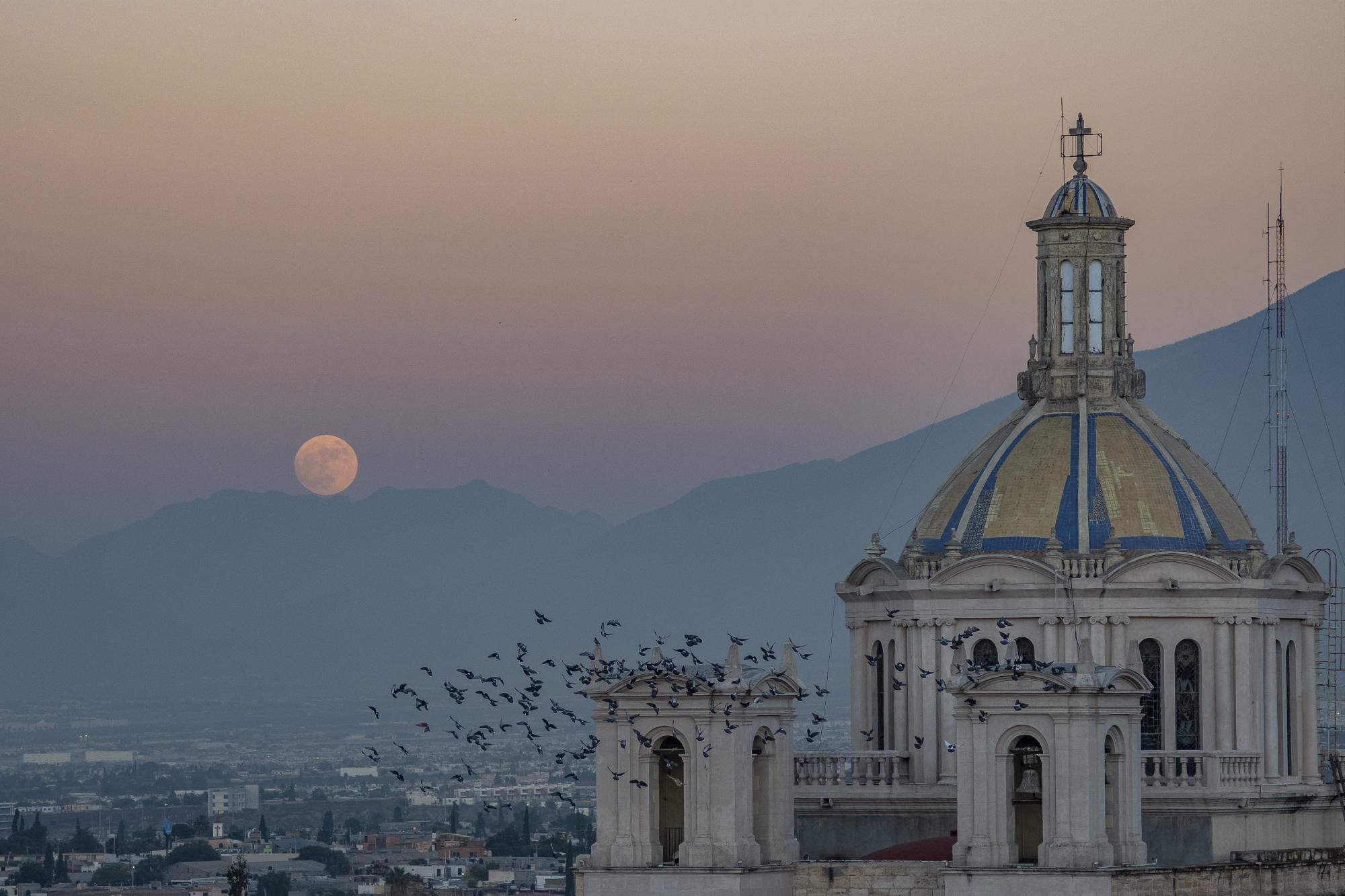 $!Este mirador ofrece una bella vista panorámica del Centro, específicamente de la cúpula de la iglesia de San Juan Nepomuceno.