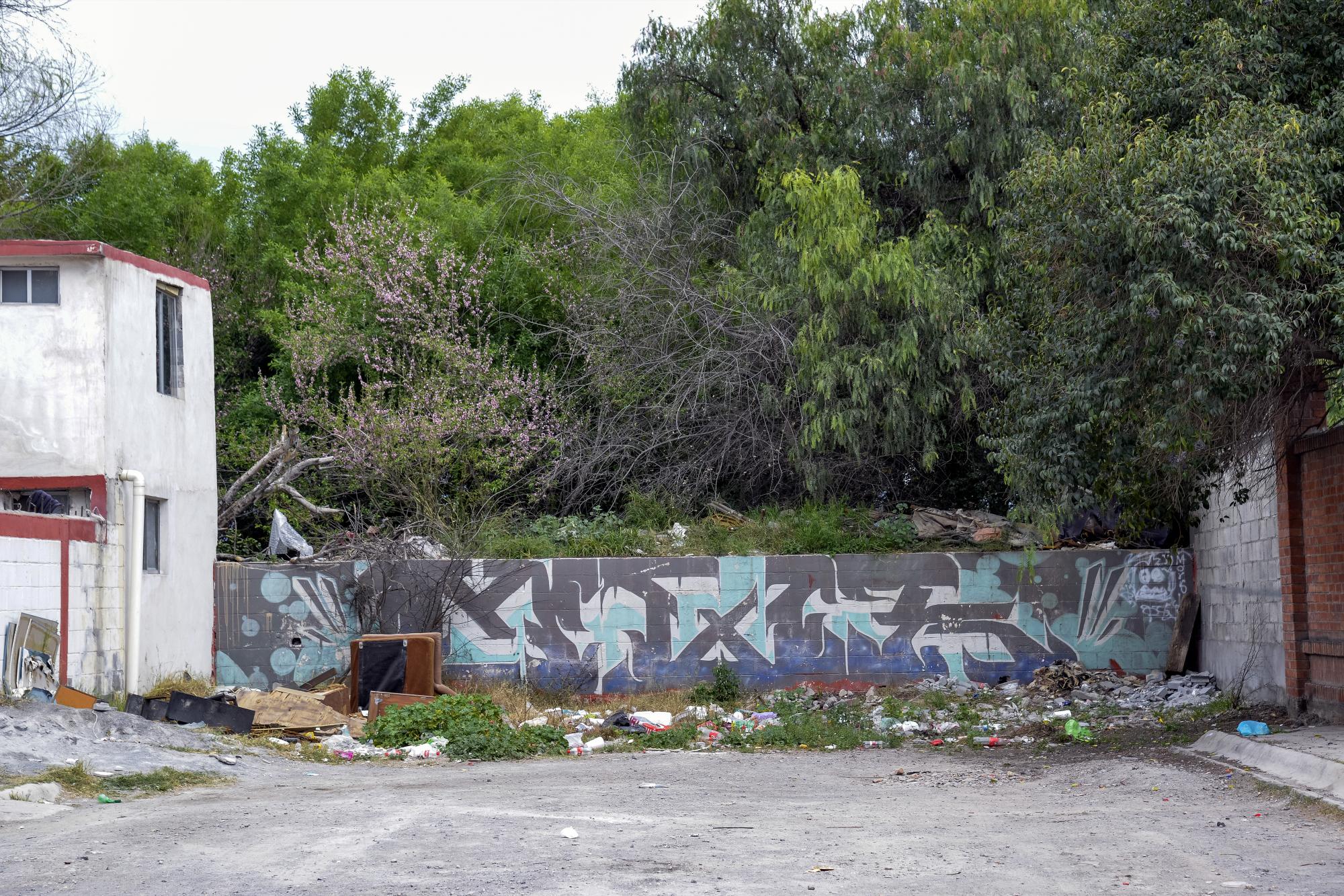 $!Inundaciones y desechos: Las Brisas bajo la sombra del desarrollo urbano.