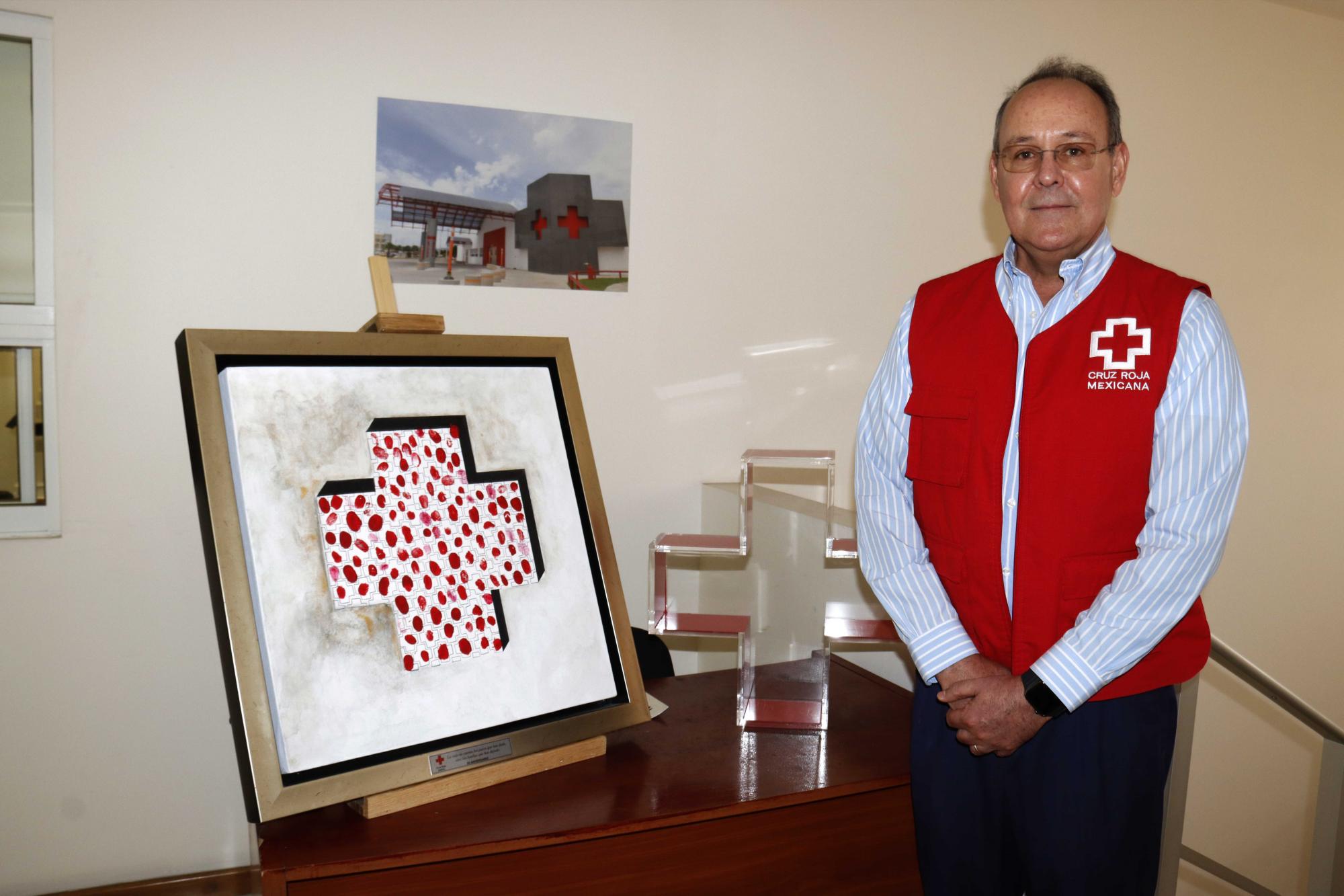 $!“La Cruz Roja de Saltillo tuvo la suerte de estar en Saltillo”, dice el presidente del consejo de la Cruz Roja, Arturo López Alanís.