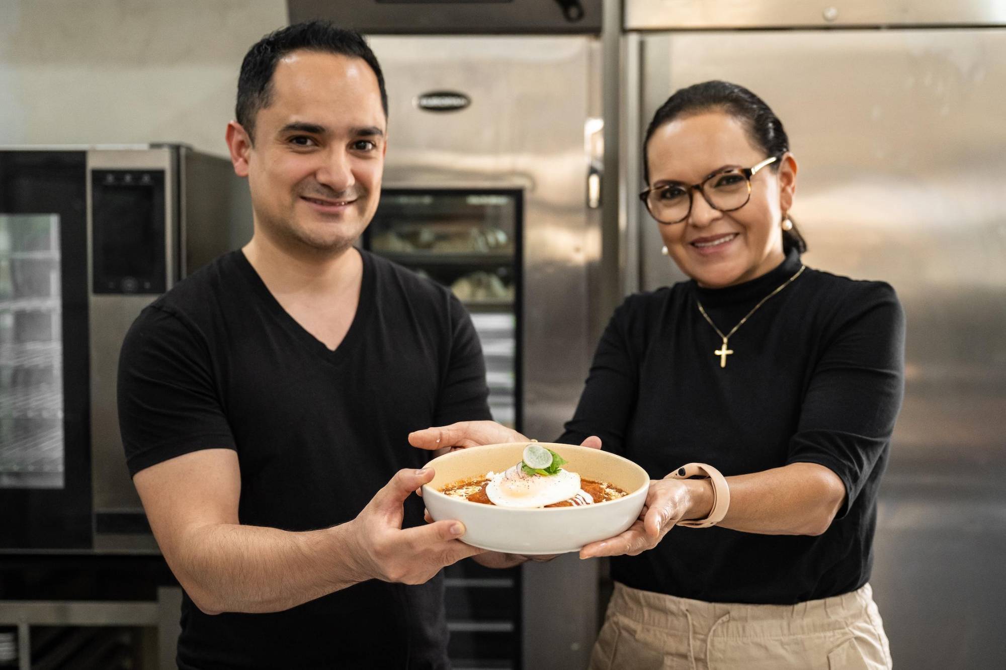 El Huevito arropado, la receta familiar que hoy da identidad al corazón de Malis.