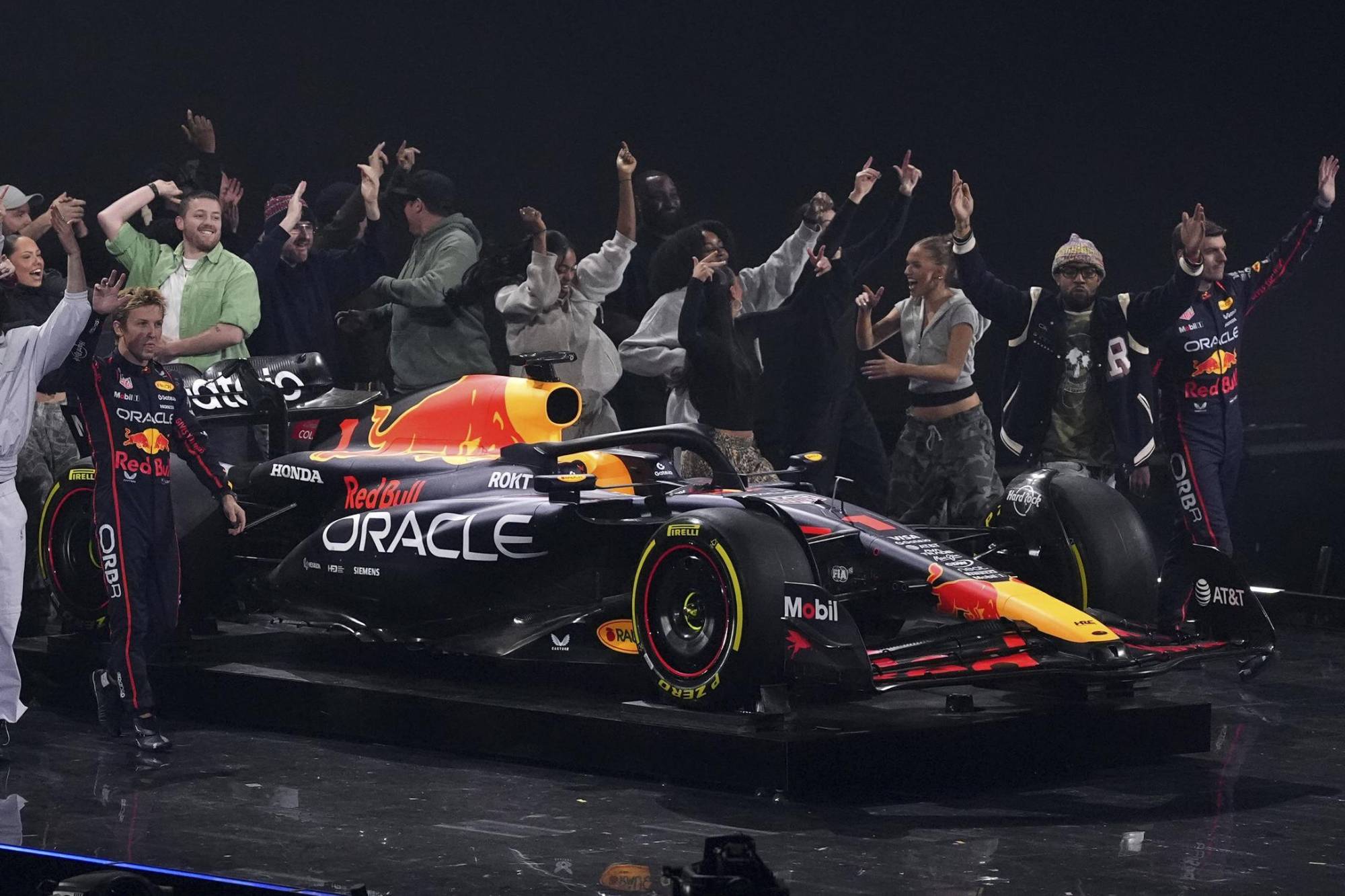 $!Max Verstappen presenta el nuevo RB21 de Red Bull, con un diseño similar al de años anteriores.