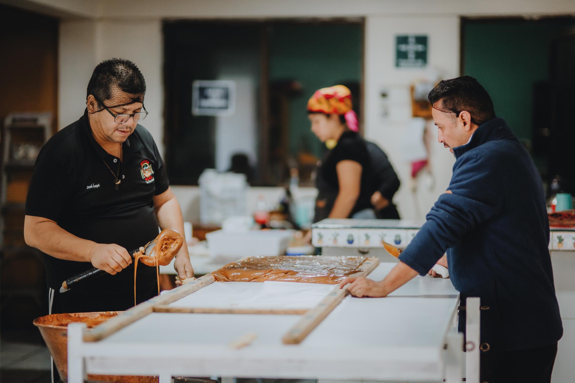 $!Modelo de trabajo del negocio Dulces Salazar en Saltillo.