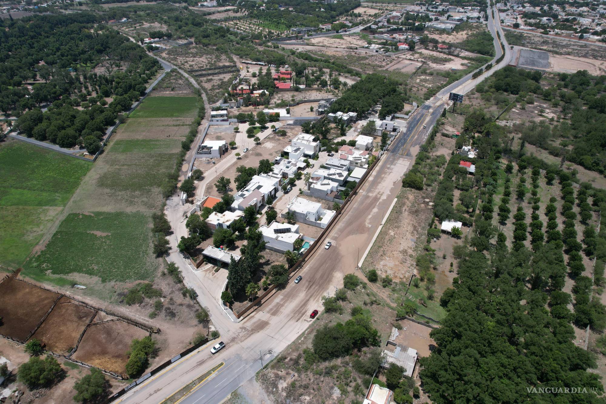 Lluvias dejan estragos en el nororiente de Saltillo; vecinos piden soluciones estructurales