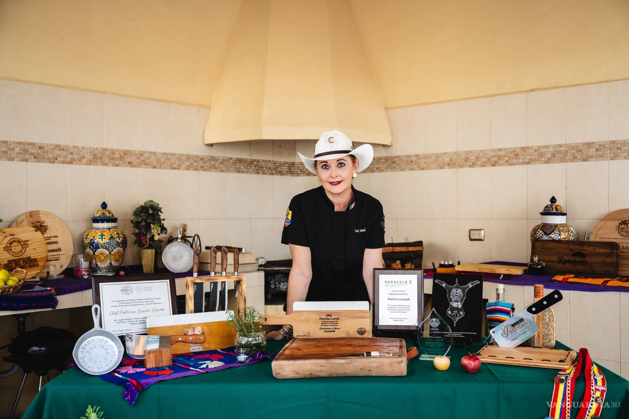 Patricia Lomelí: del aula a la parrilla, una maestra del fuego