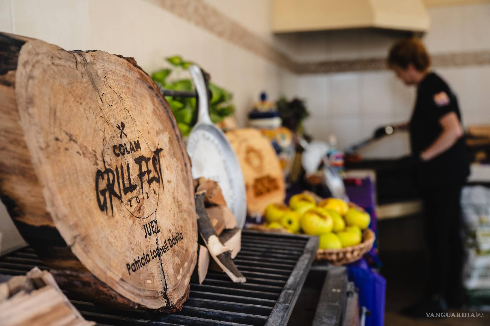 Patricia Lomelí: del aula a la parrilla, una maestra del fuego