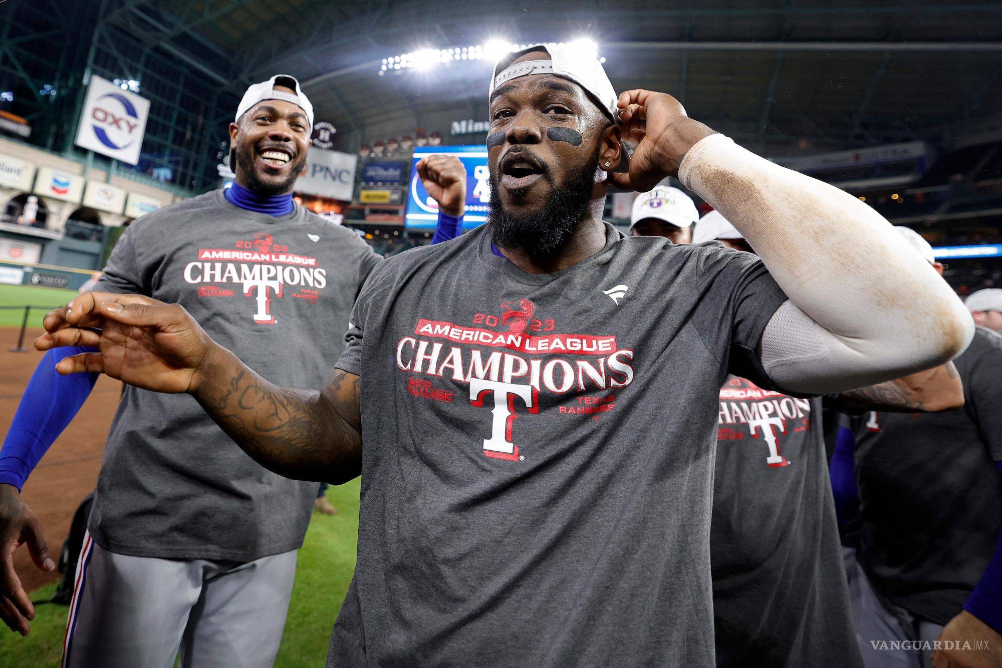 $!El hombre del momento para los Rangers es, sin lugar a dudas, Adolis García.