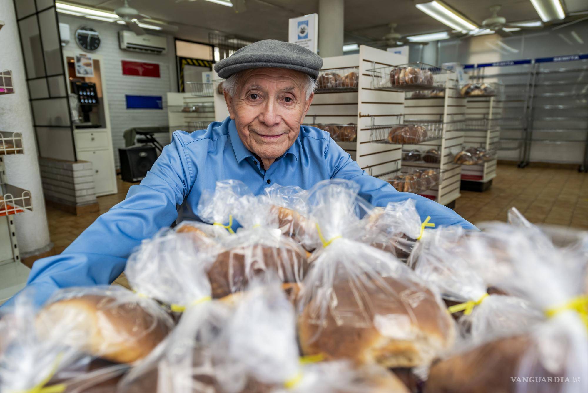 $!Su mayor anhelo es morir trabajando en lo que sabe hacer: pan de pulque.