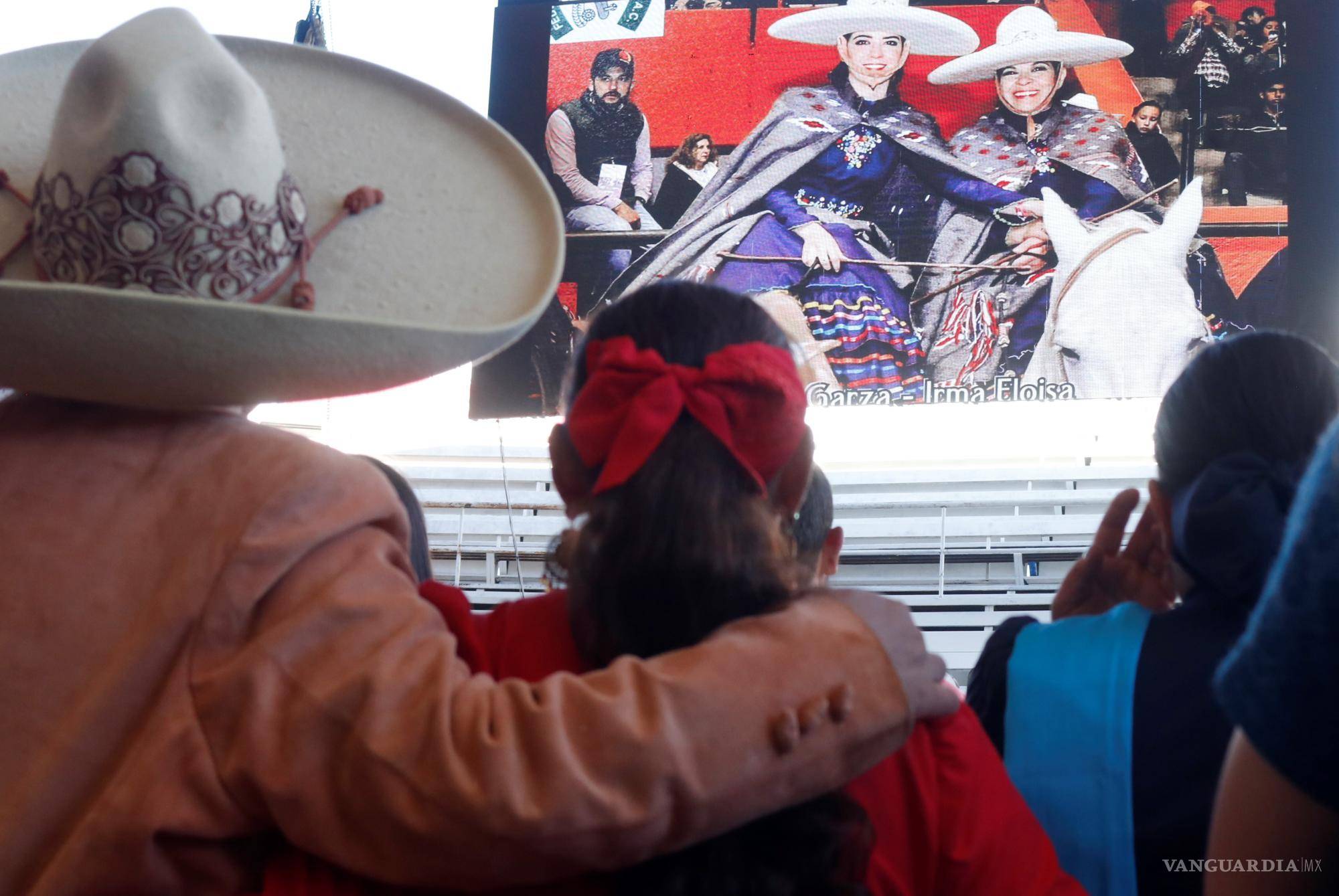 $!Durante la celebración, fue proyectado un video en el que se recordaron los momentos más emotivos de Irma Eloísa Echevarría Jiménez dentro de la charrería.