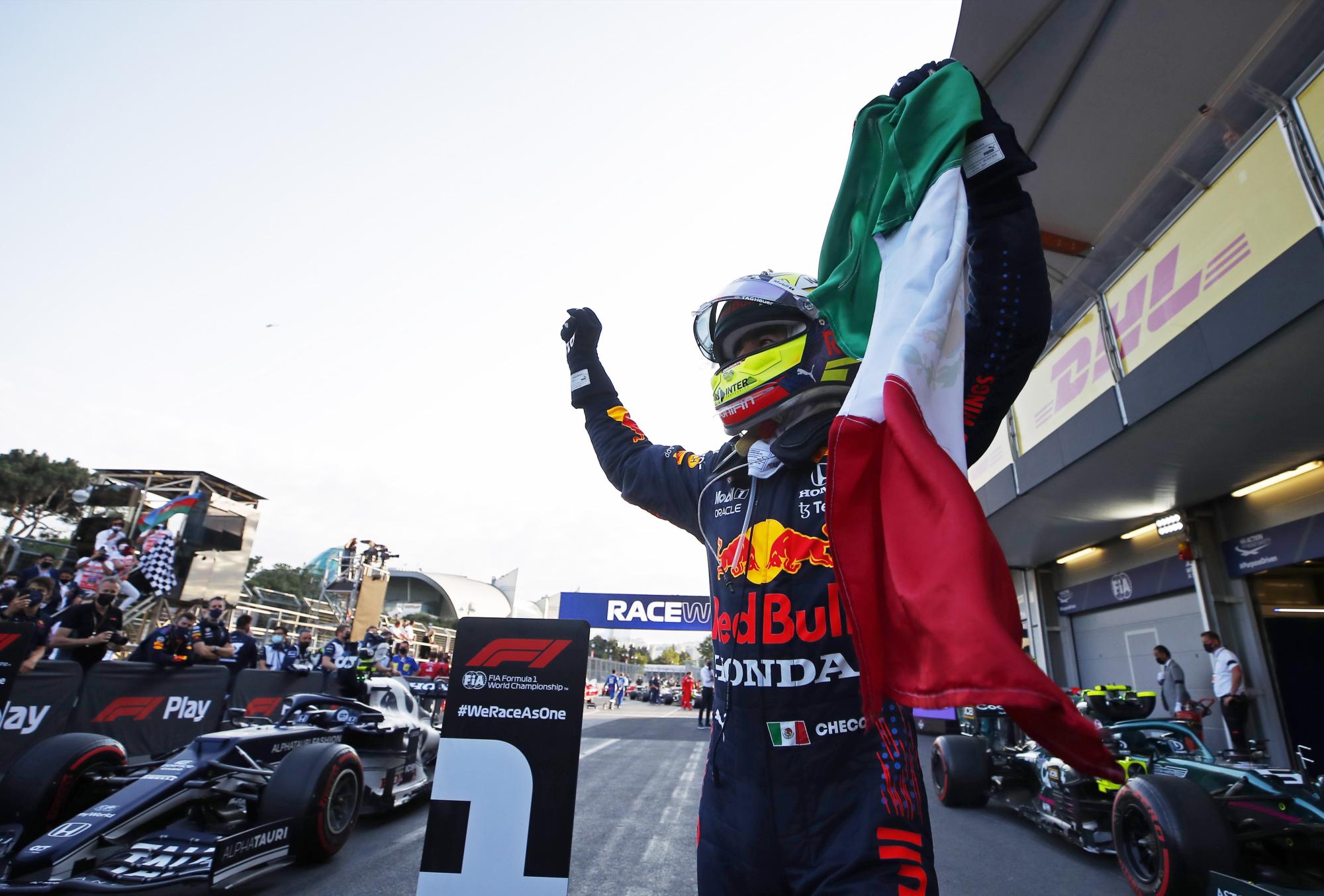 $!Baku, en el presente año, fue la mejor carrera que ha dado el mexicano en la Fórmula 1.