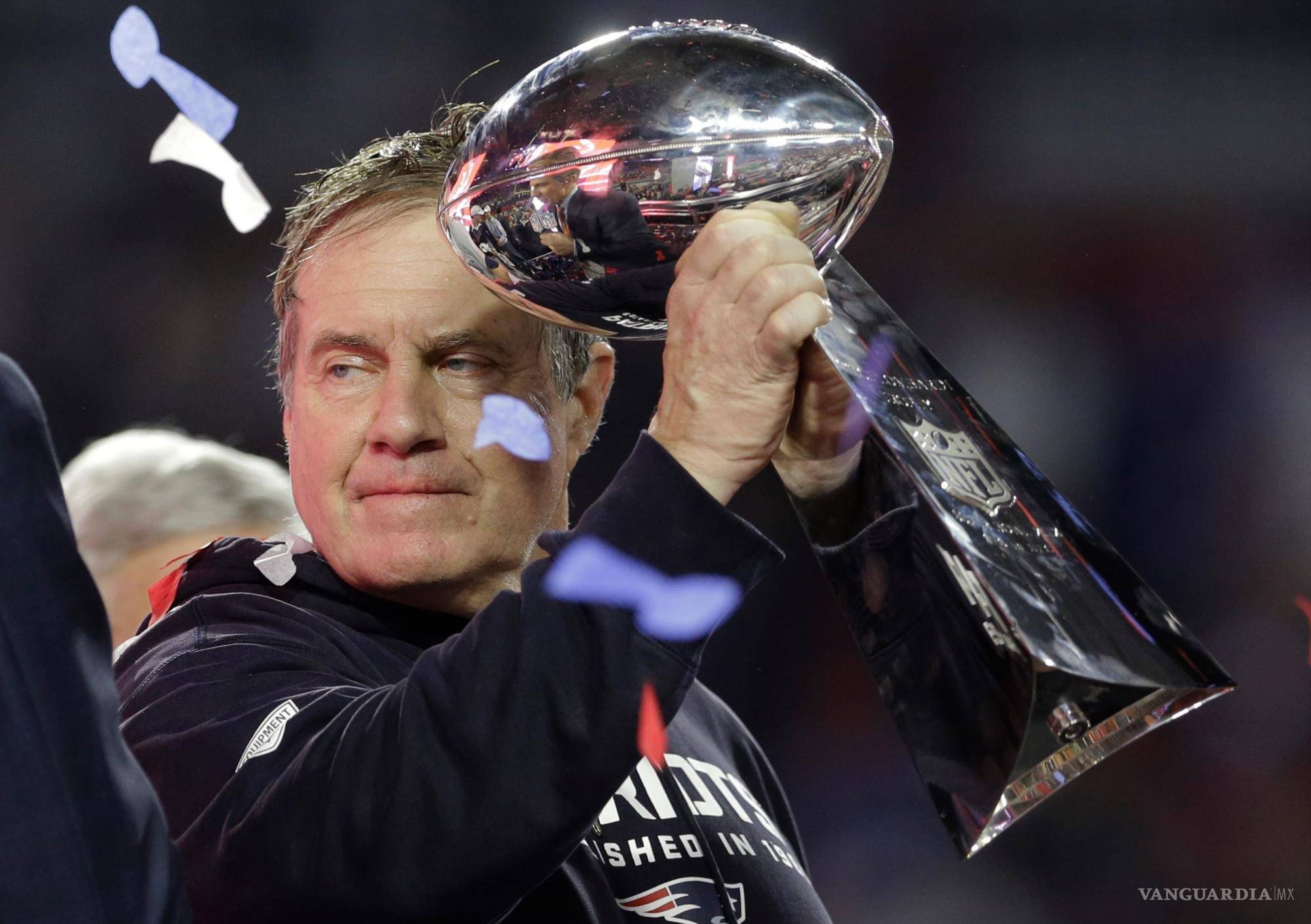 $!Belichick, el mejor entrenador que ha pisado la máxima liga de americano, podría alcanzar récord de triunfos en la NFL.