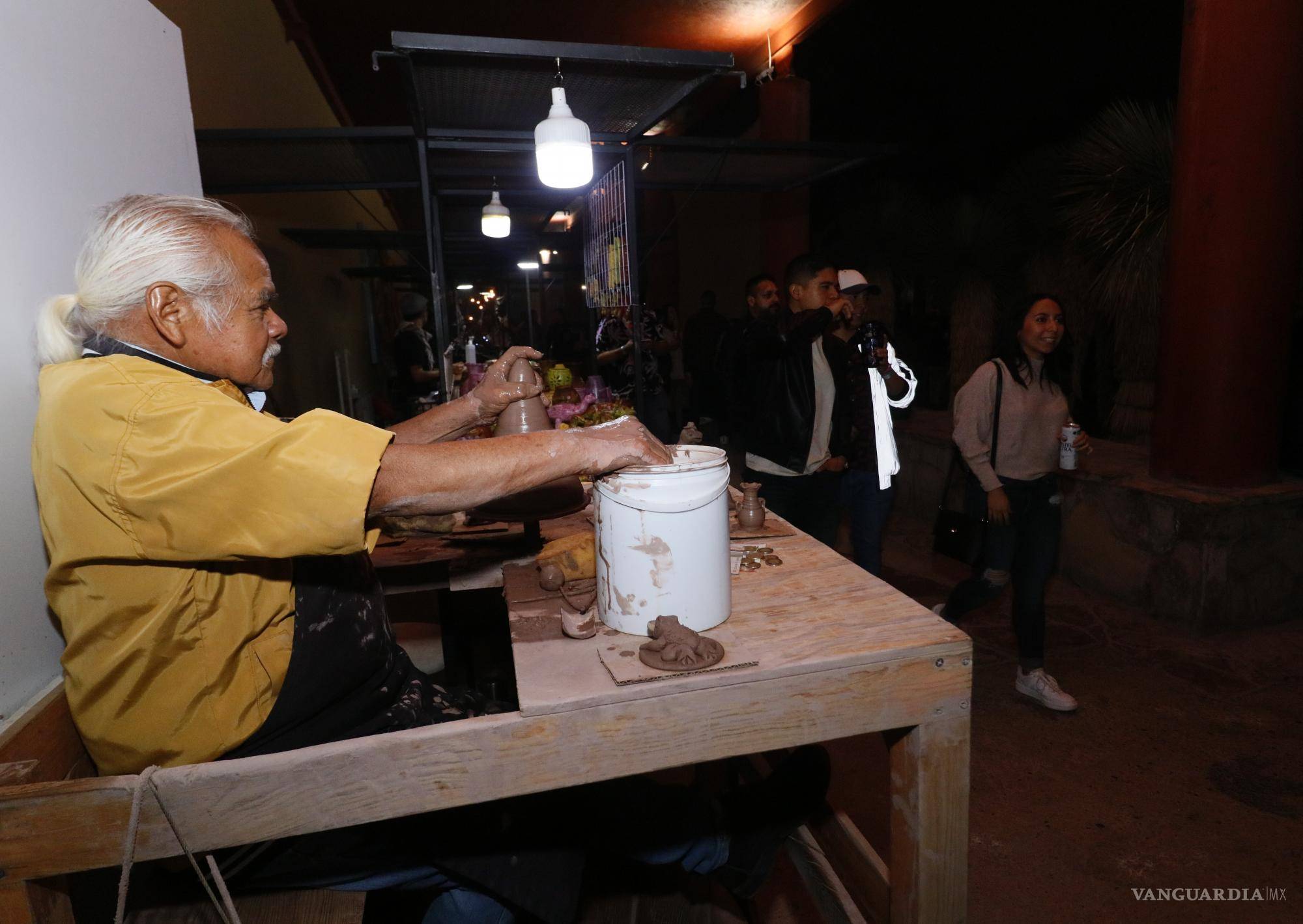 $!Gastronomía, artesanías y más se ofertaron durante la fiesta.