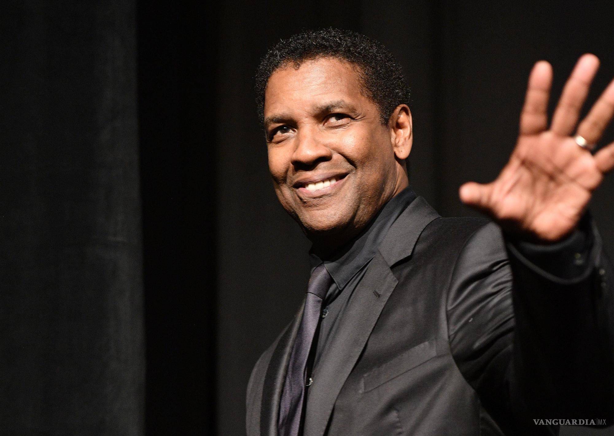 $!TORONTO, ON - SEPTEMBER 08: Actor Denzel Washington speaks onstage at The Magnificent Seven premiere during the 2016 Toronto International Film Festival at Roy Thomson Hall on September 8, 2016 in Toronto, Canada. (Photo by George Pimentel/WireImage)