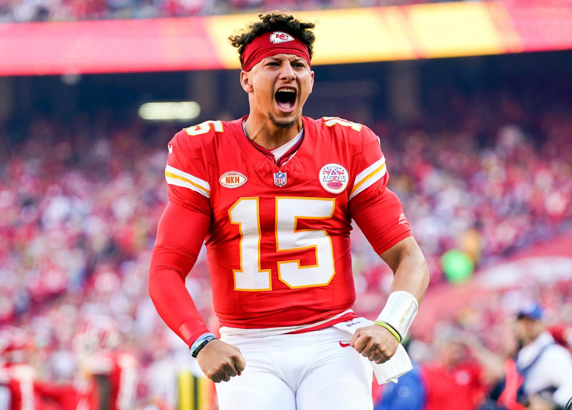 $!Patrick Mahomes es el hombre récord a seguir y quien está cazando lo hecho por Tom Brady.