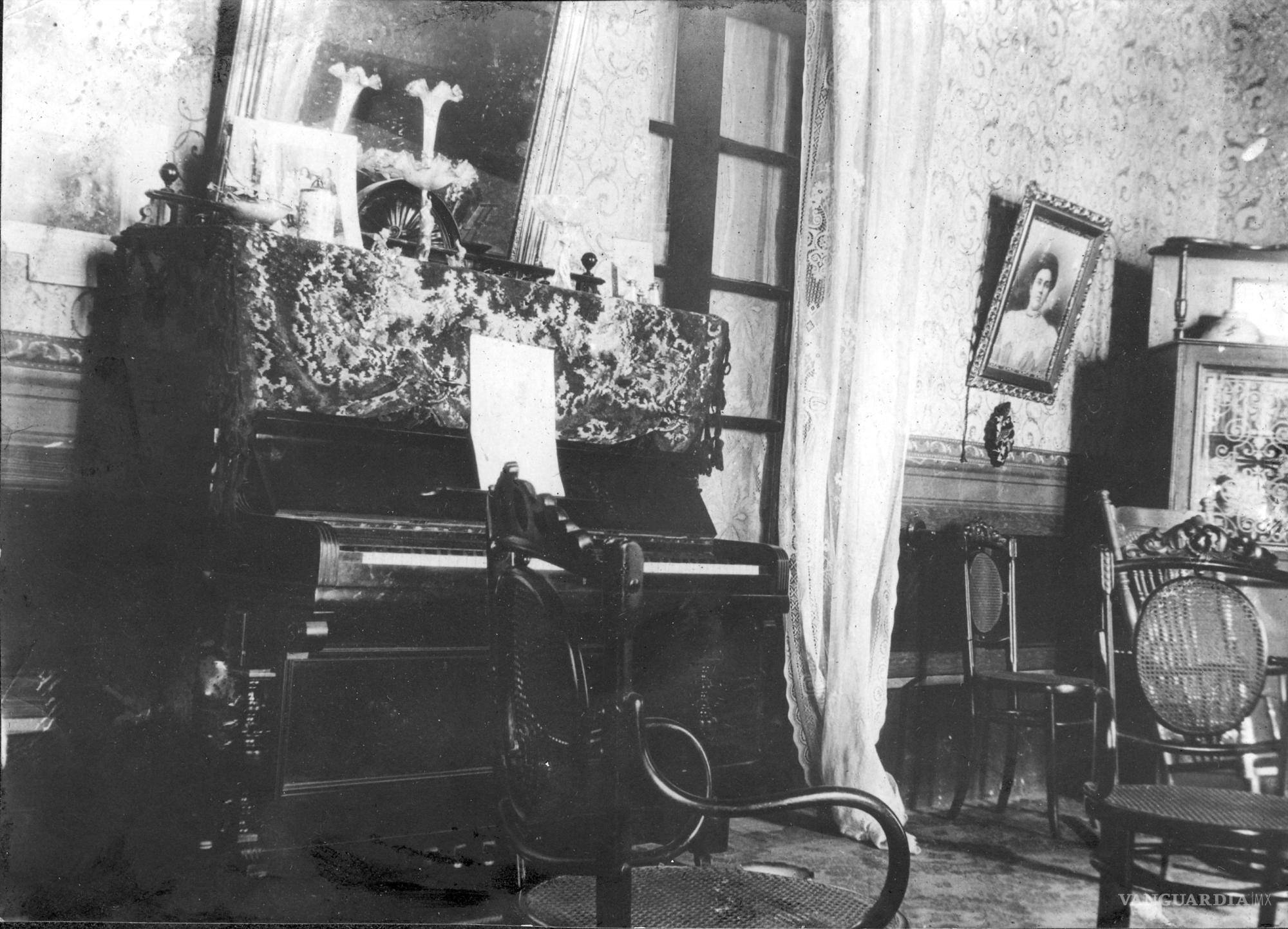 $!Las antigüedades siguen siendo populares entre mucha gente, son causa de asombro y deleite siempre.