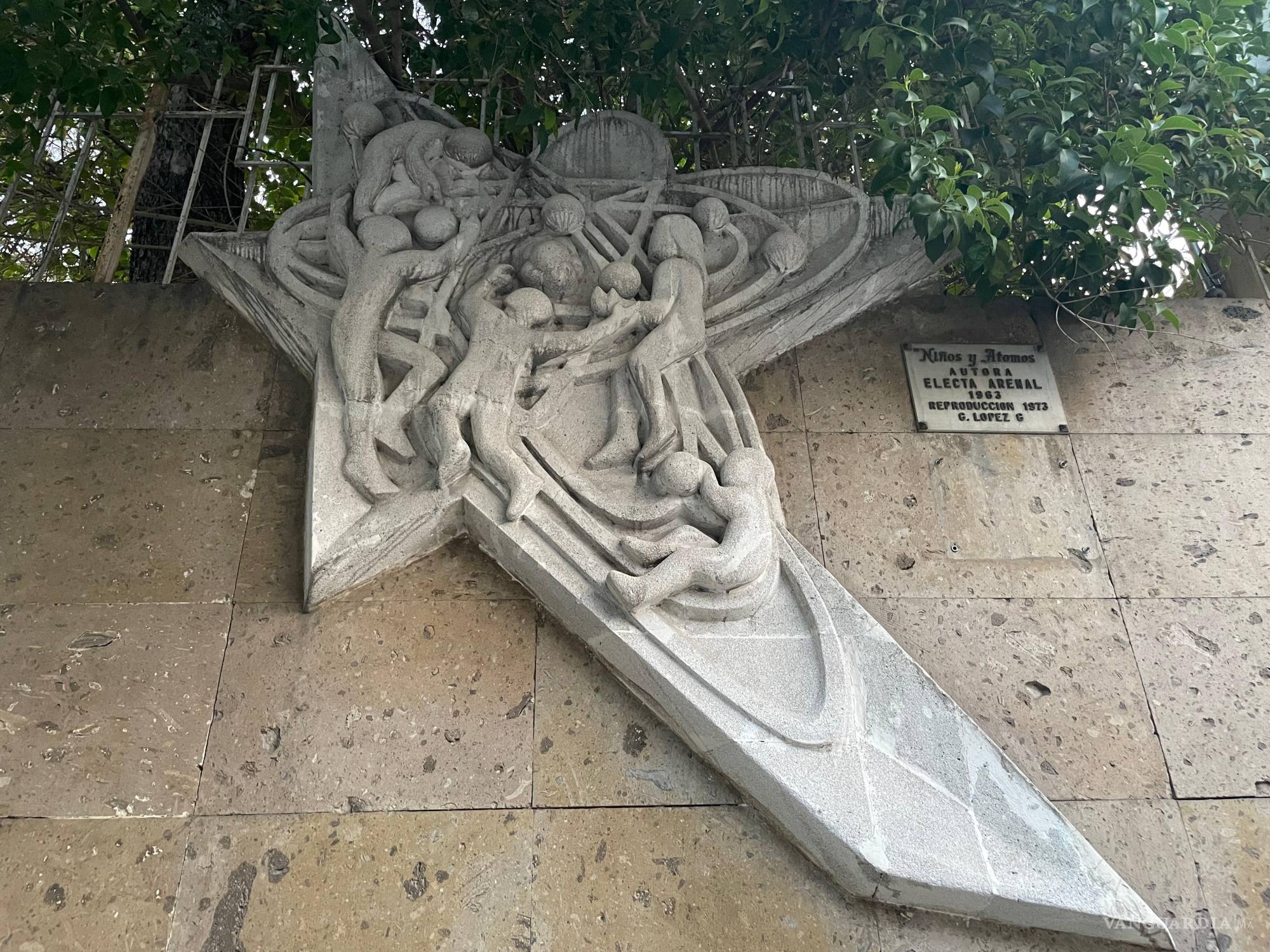 $!Niños y Átomos. Electa Arenal. 1963. Categoría: Educación. Margarita Maza de Juárez.