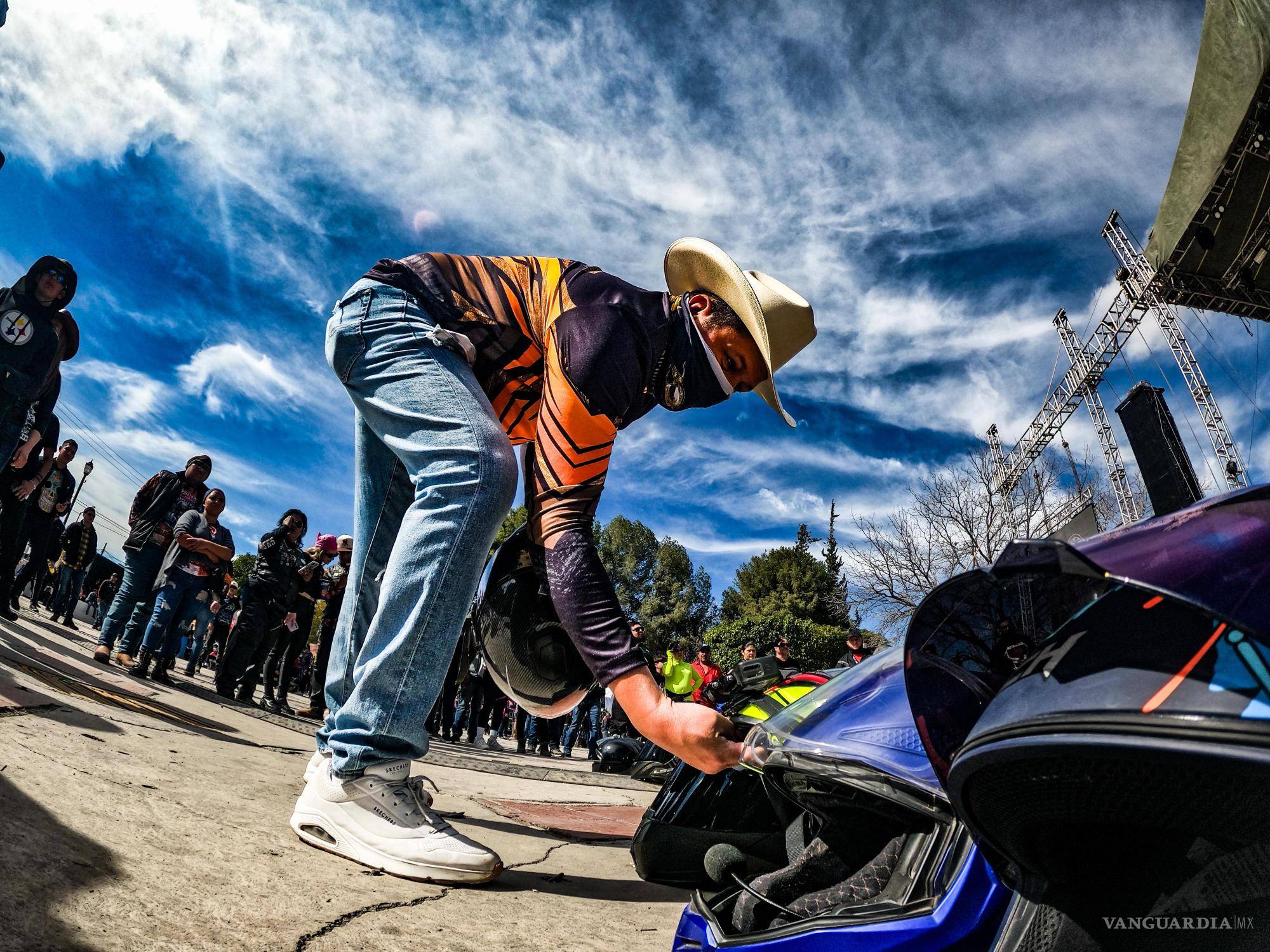 $!Con 20 años de tradición, la Bendición de Cascos impulsa la camaradería entre motociclistas y refuerza la identidad de Coahuila como un destino seguro y atractivo.