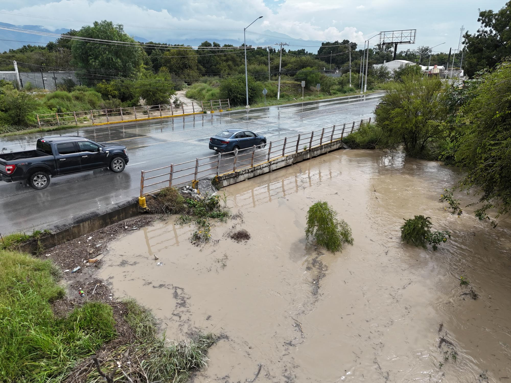 $!Las lluvias pronosticadas esta semana podrían intensificar el riesgo en colonias de Saltillo.