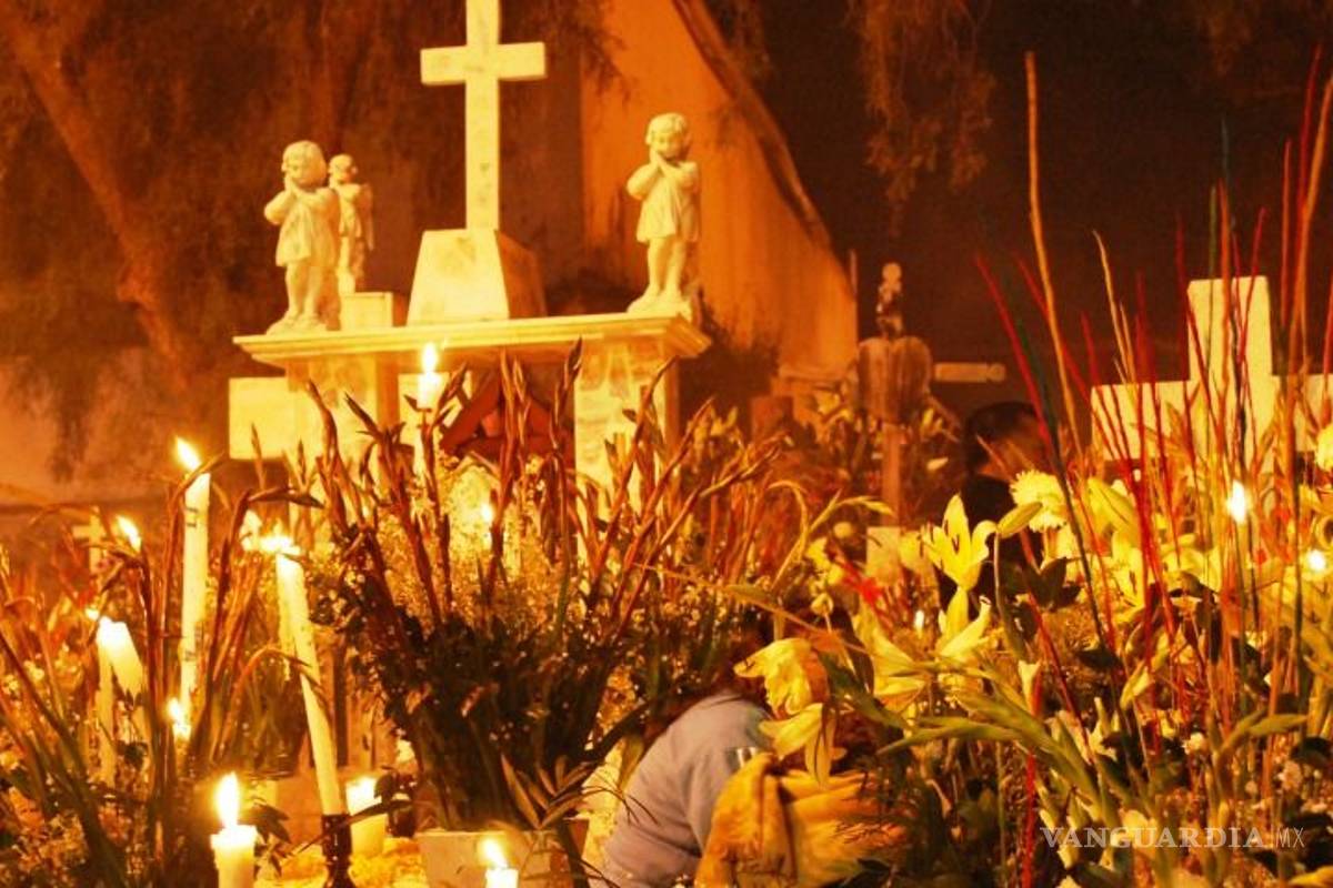 Invitan a la 'Alumbrada' en el panteón Guadalupe de Monclova