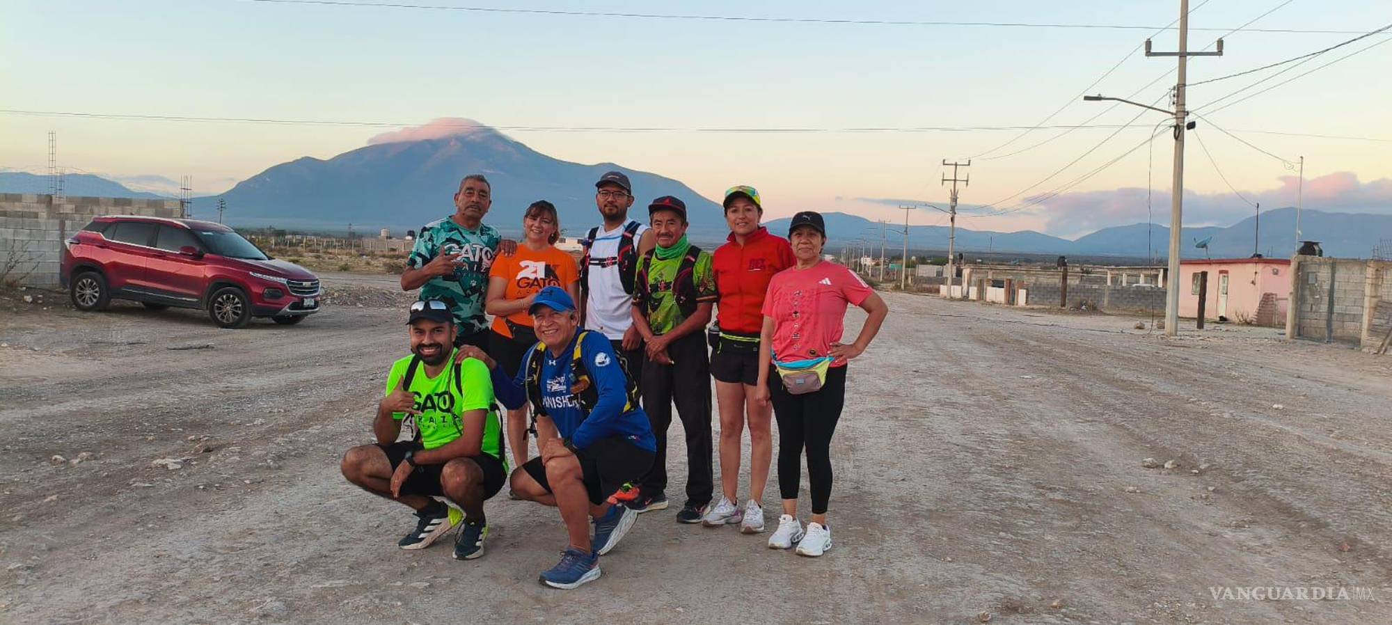 $!Familias enteras entrenan bajo la tutela del Gato, construyendo vínculos que van más allá del deporte.