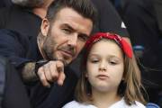 David Beckham besó a su hija de 10 años en la boca, estallan críticas en las redes