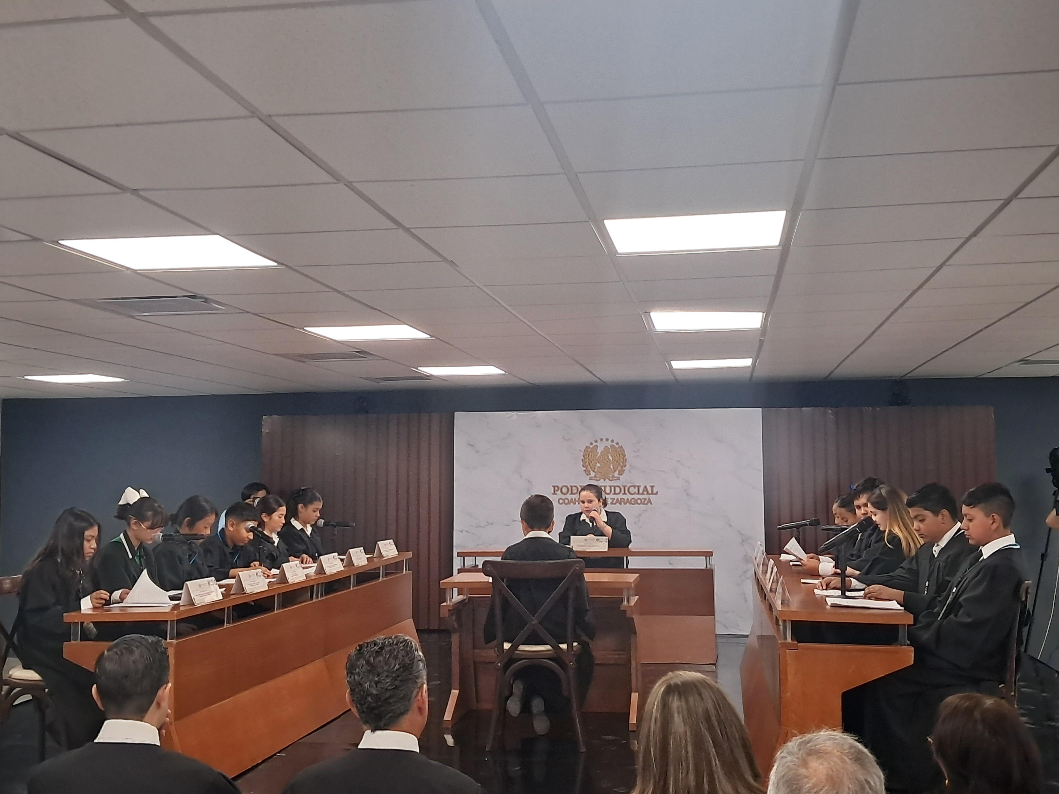 Niñas y niños asumen rol de magistrados por un día en Saltillo; destacan derecho a ser escuchados