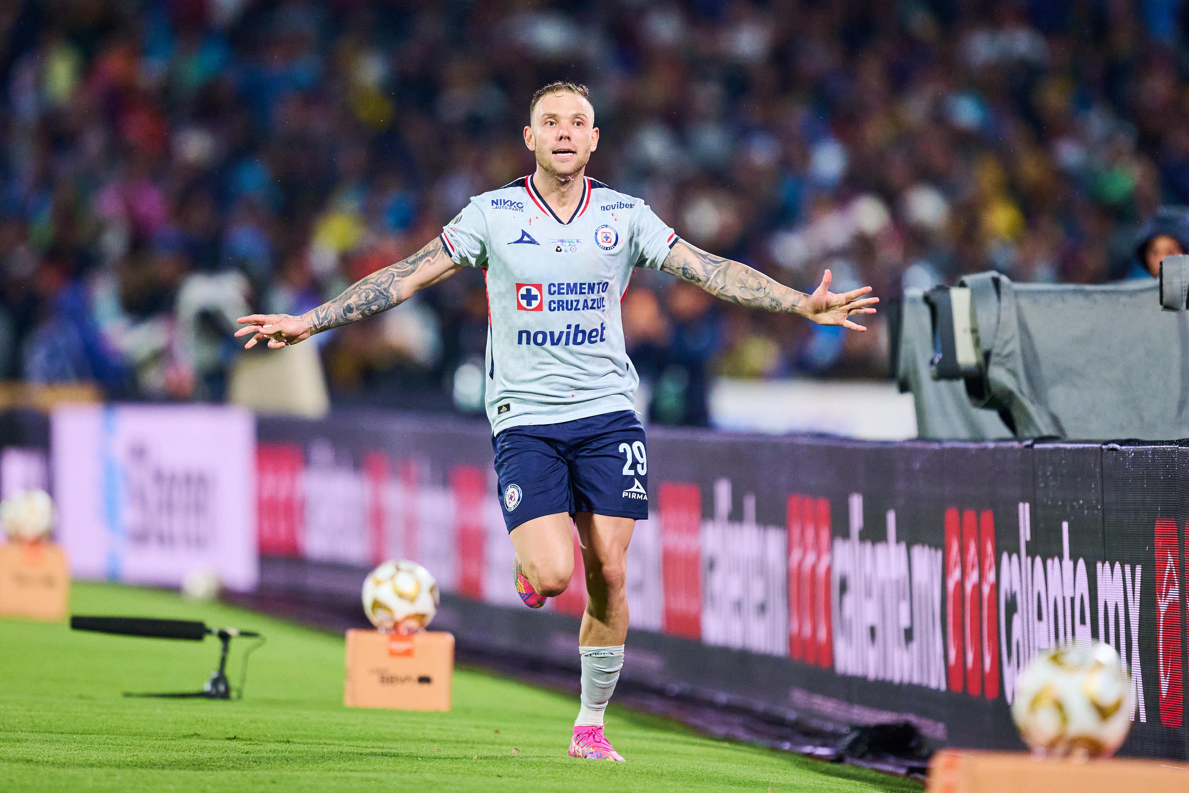 Cruz Azul remonta a Pumas en CU y conquista el Clausura 2026