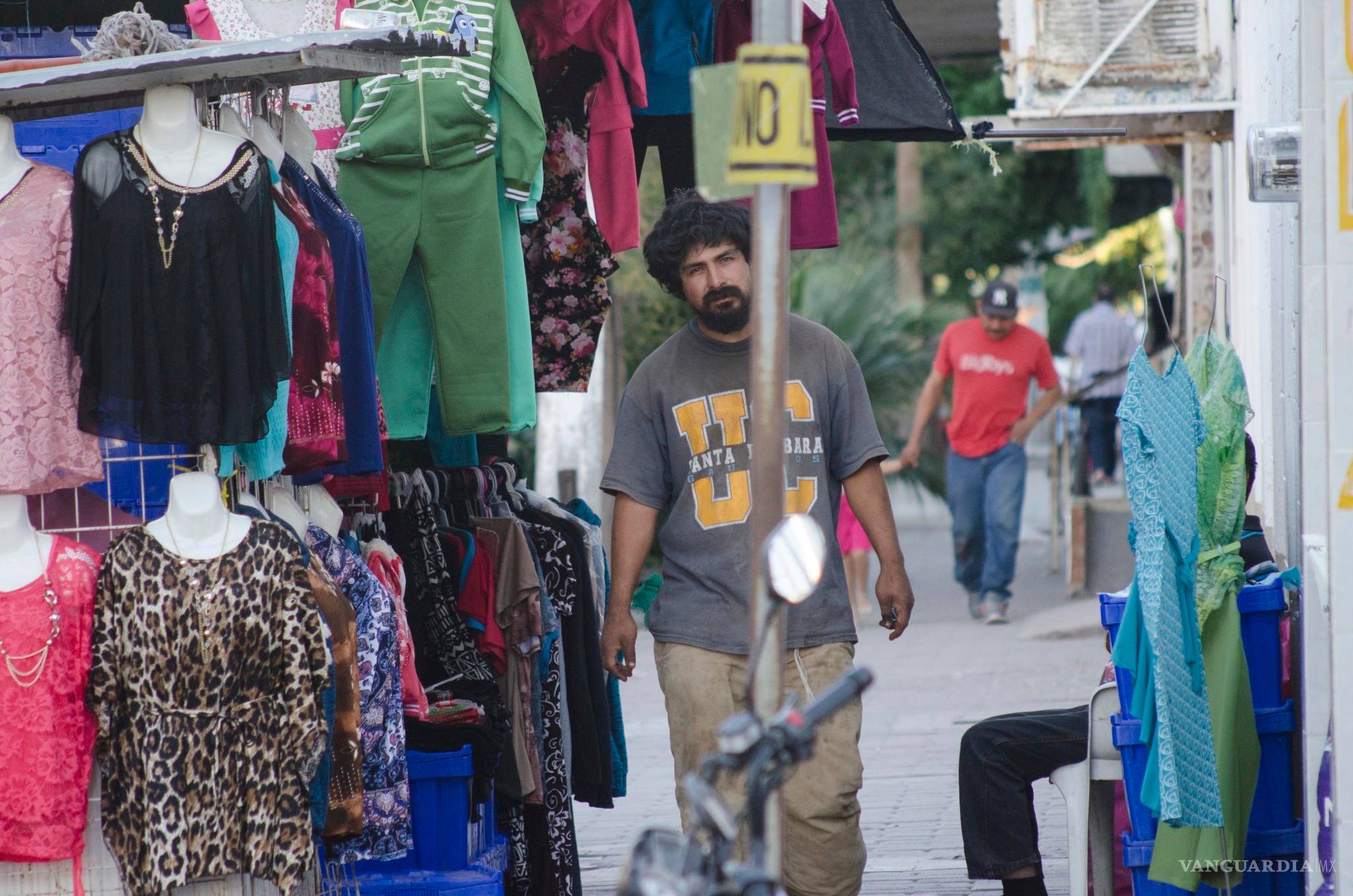 $!El hombre que tiene una zeta marcada en la espalda