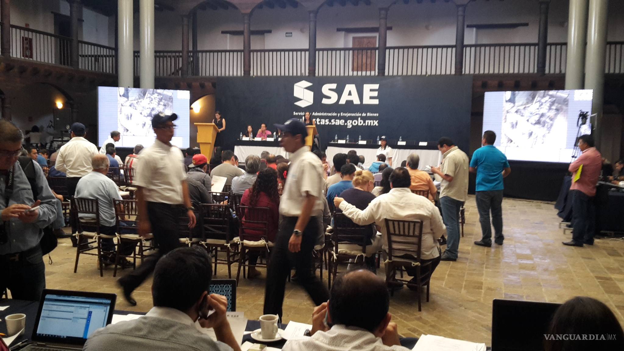 SAE subasta yates, joyas, autos y casas decomisadas al crimen en México