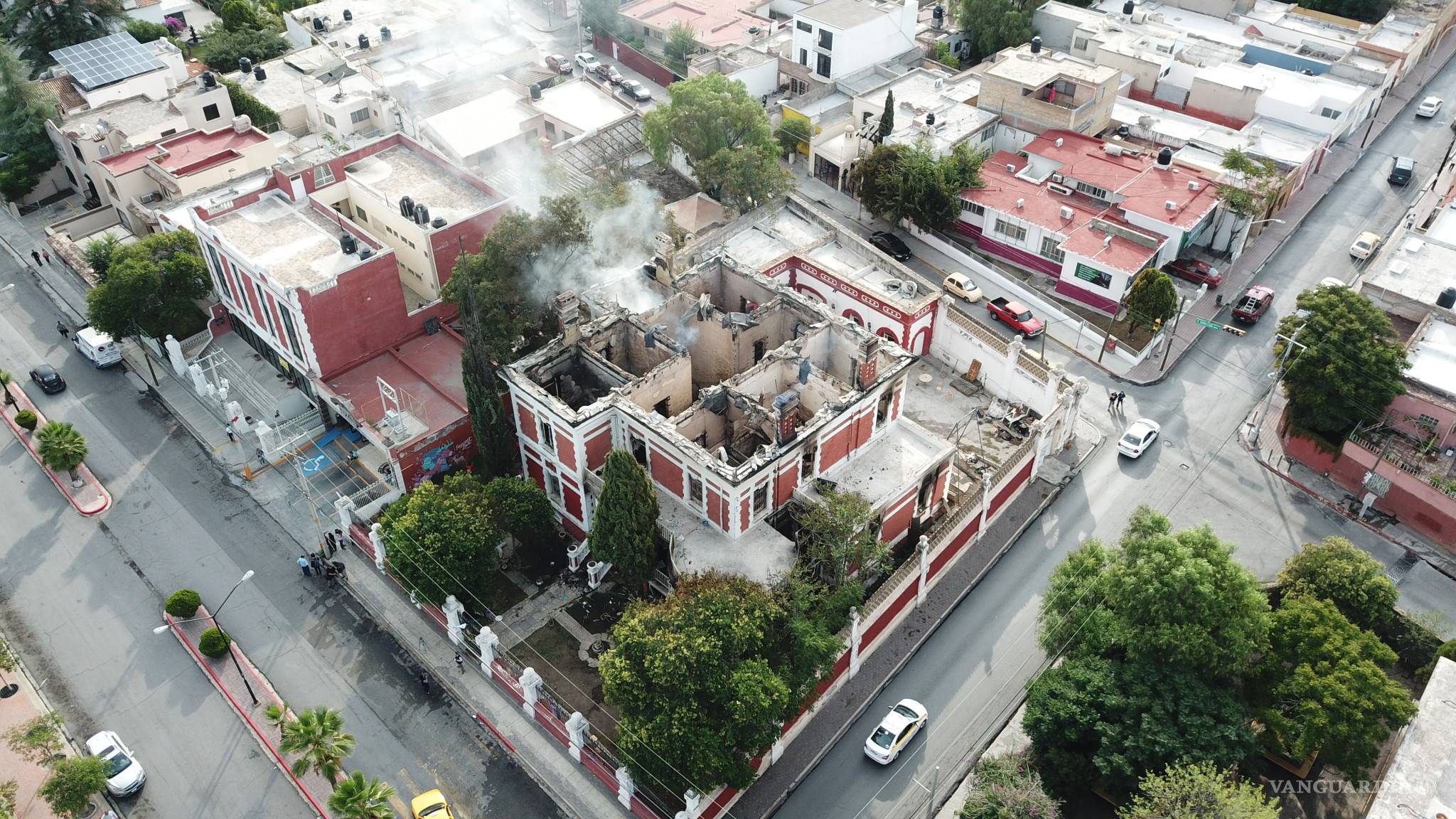 $!Tragedia en Saltillo... terrible incendio destruye la histórica Casa Alameda