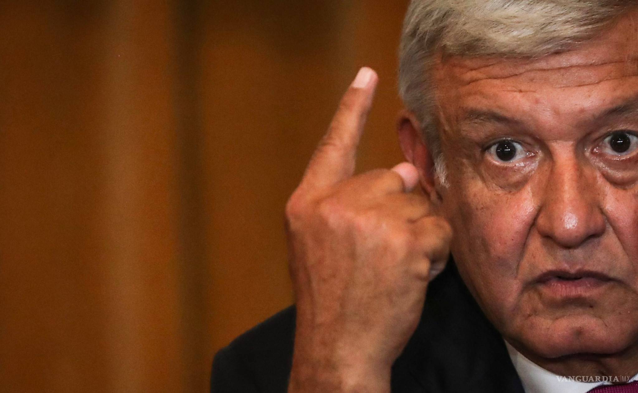 La Derecha o la histeria: AMLO sí o AMLO no, el dilema