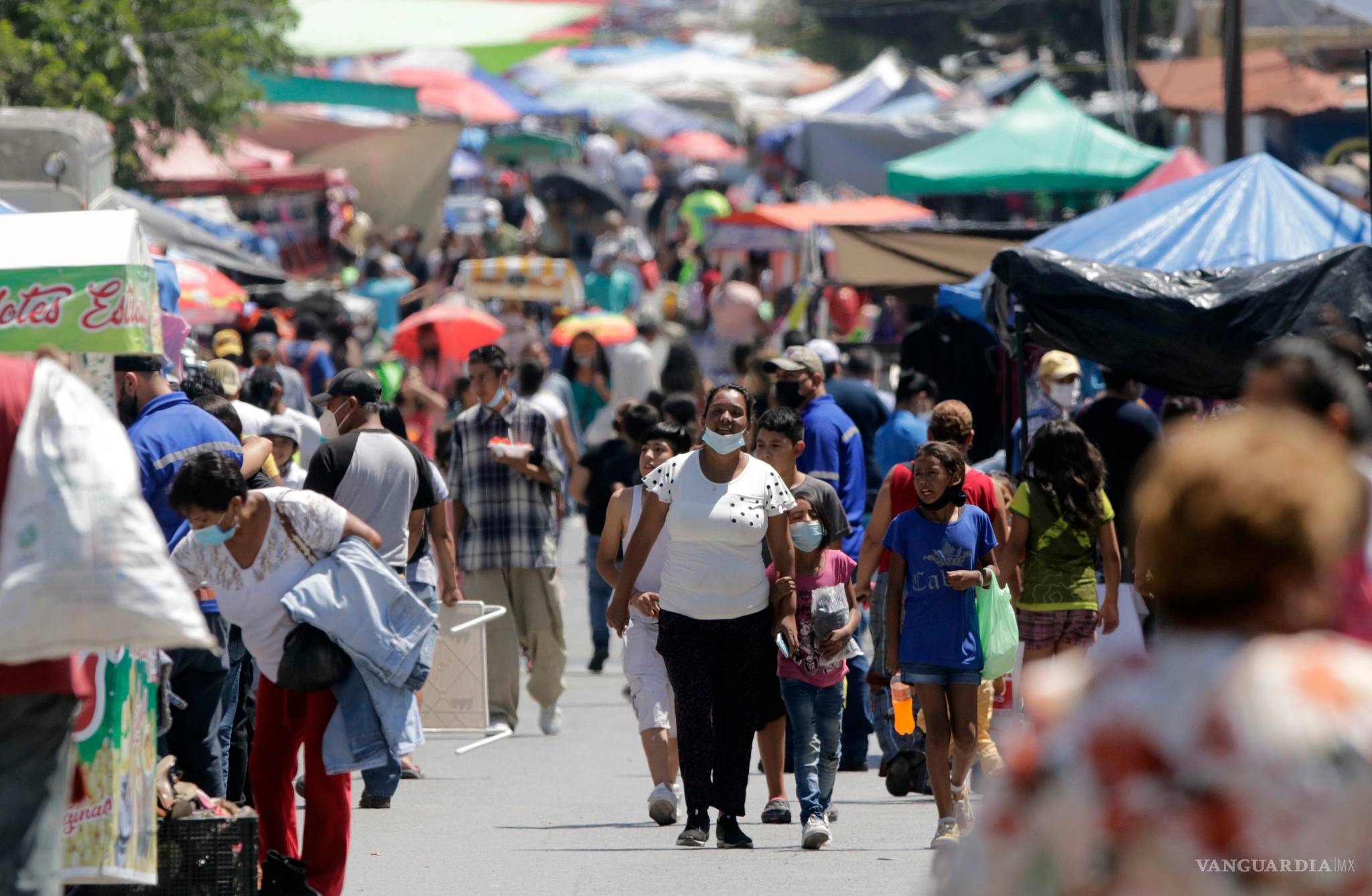 $!Mercado de la Guayulera de Saltillo, donde encuentras de todo en un fin de semana